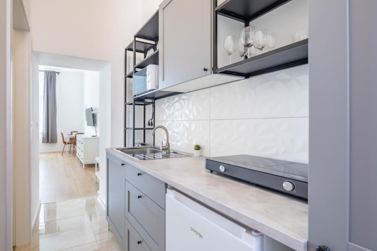 Central - Cute and Comfy Home view 5