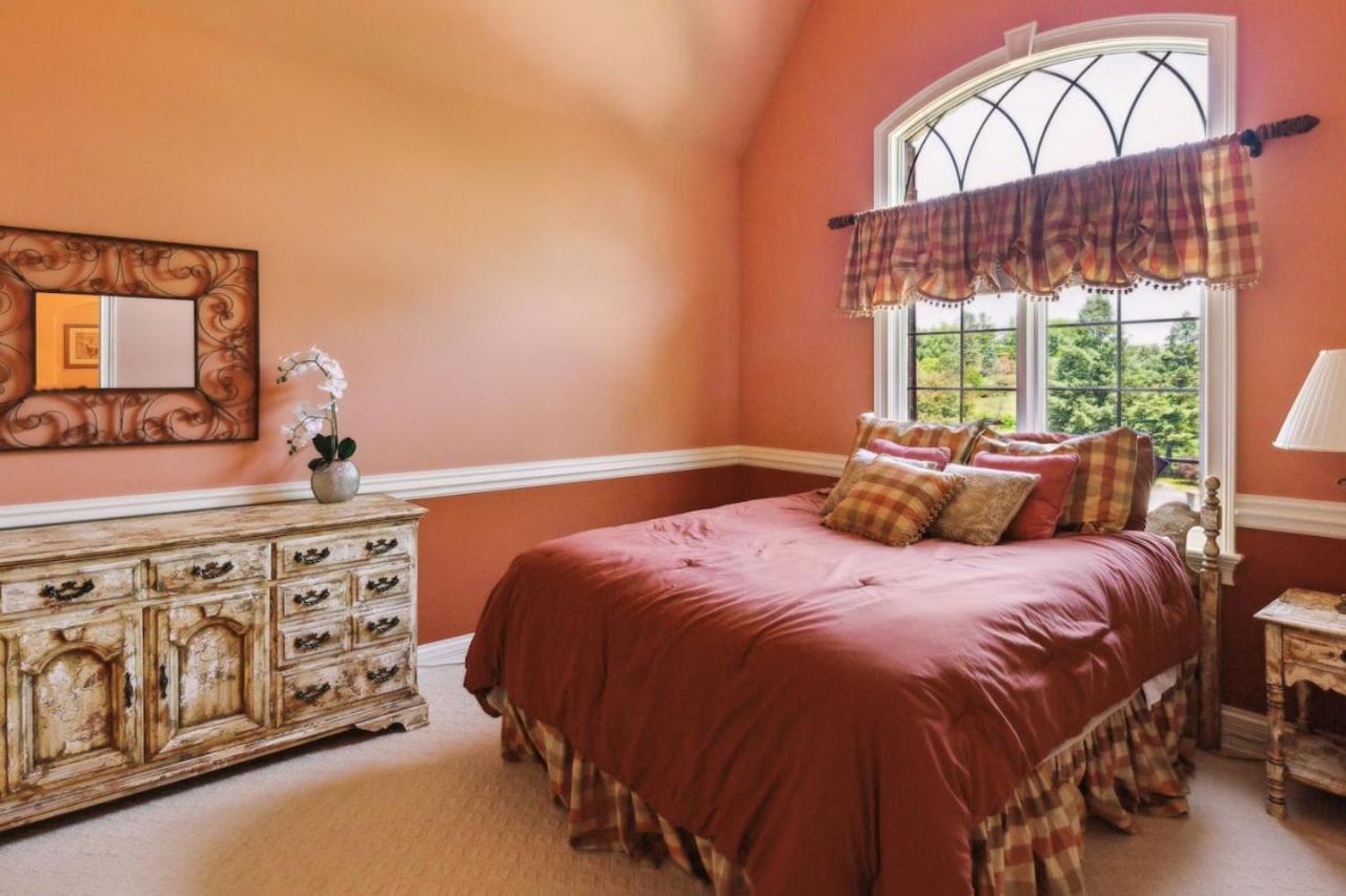 Grand Estate at the Preserve view 3