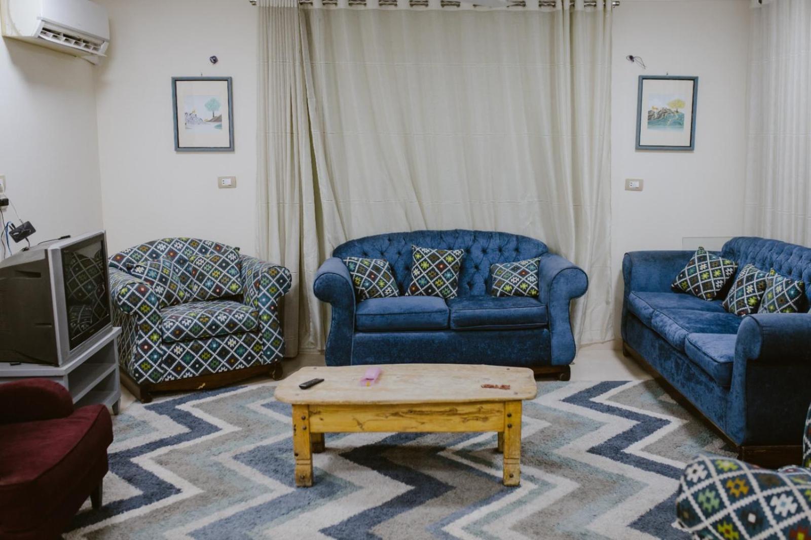 Farah Guest House