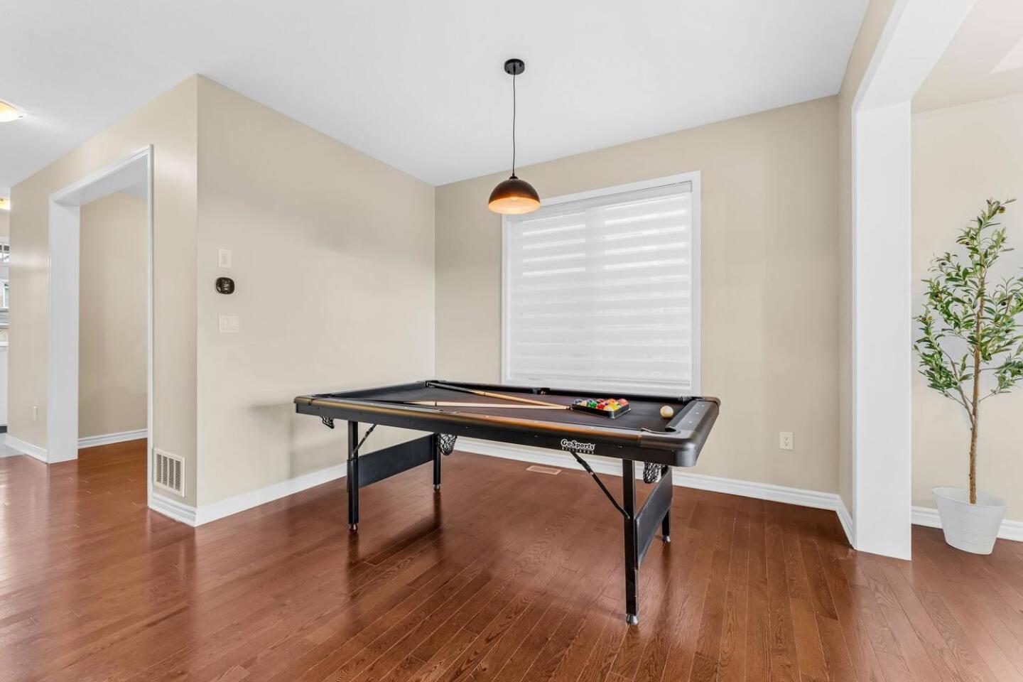 Spacious Family Getaway Near Nature & Dining