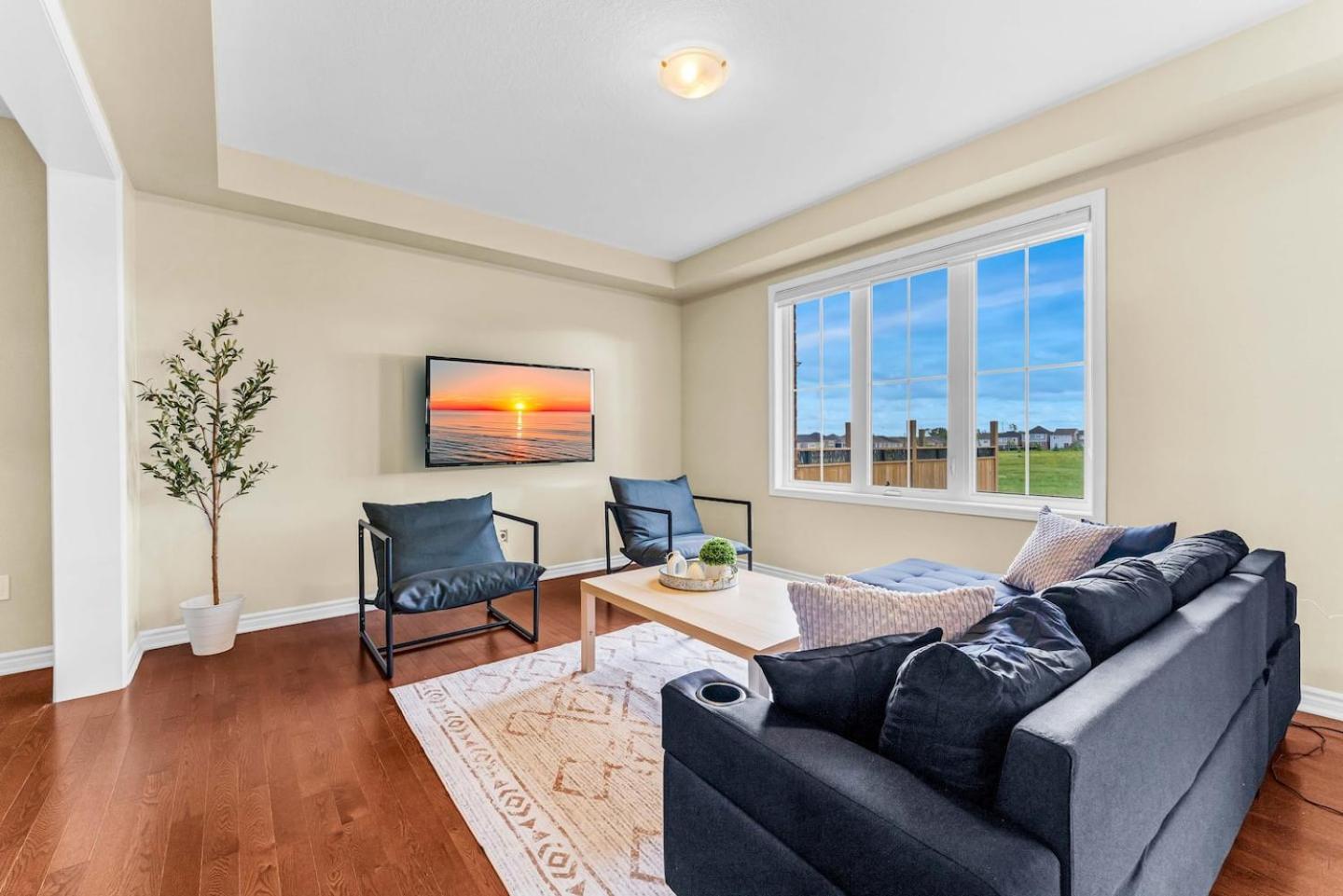 Spacious Family Getaway Near Nature & Dining