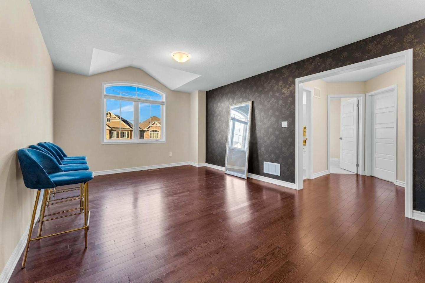 Spacious Family Getaway Near Nature & Dining
