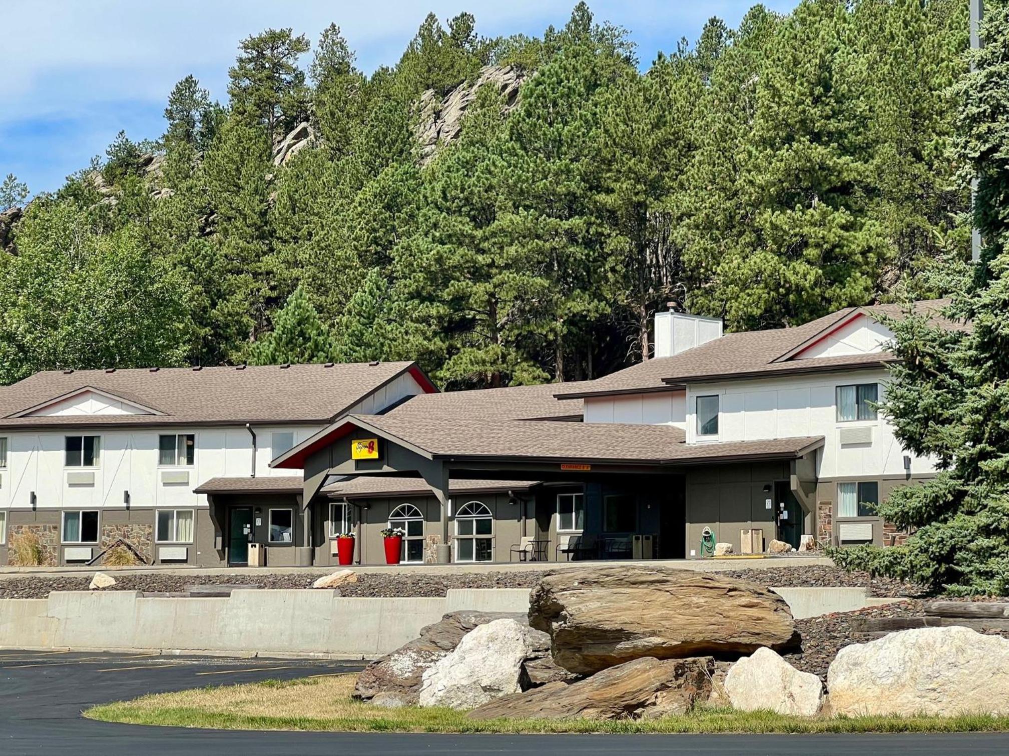 Hotel Super 8 by Wyndham Custer/Crazy Horse Area