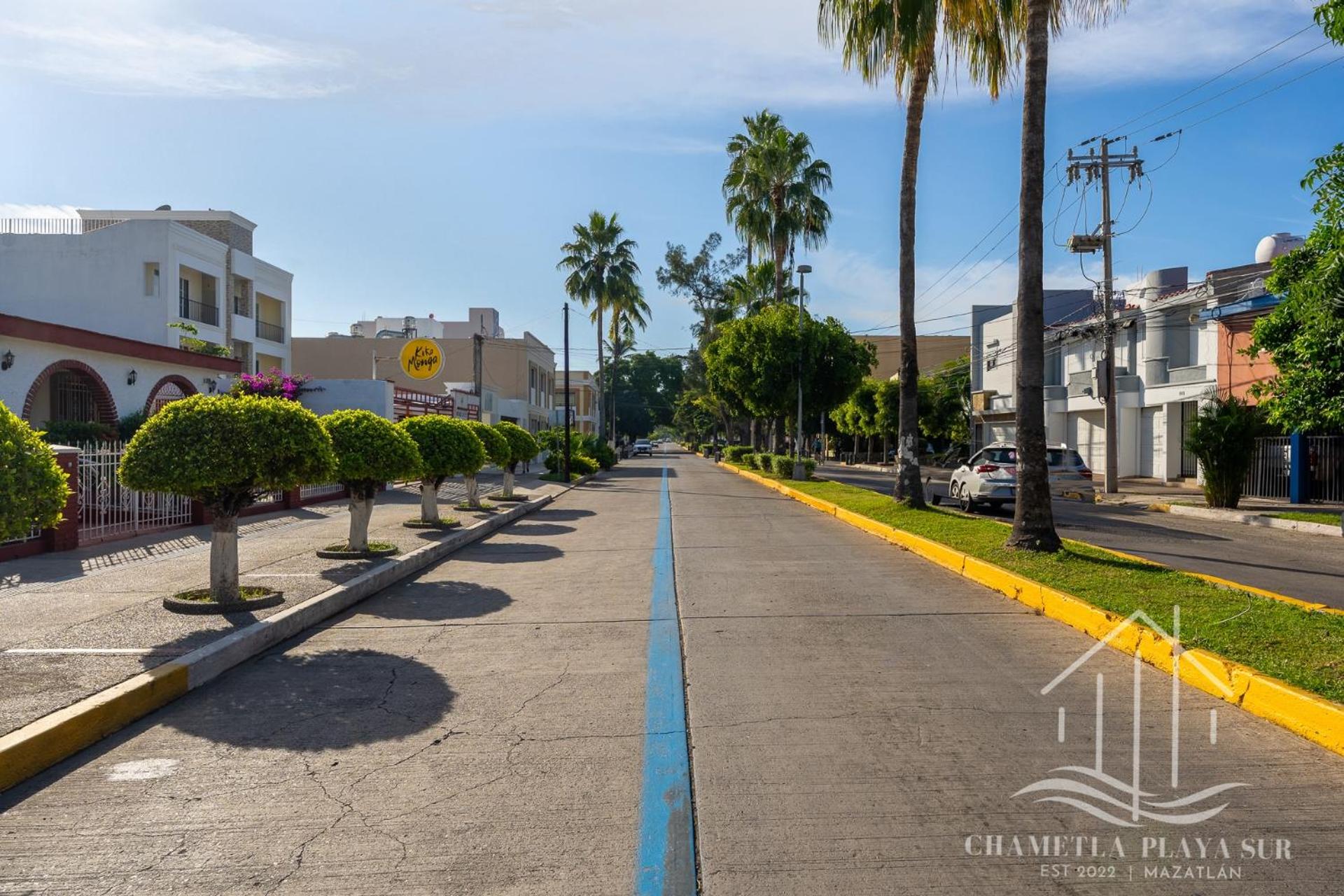 Luxe Modern-5 Star Area-Walk 2 Beach-Pool-View-King Bed