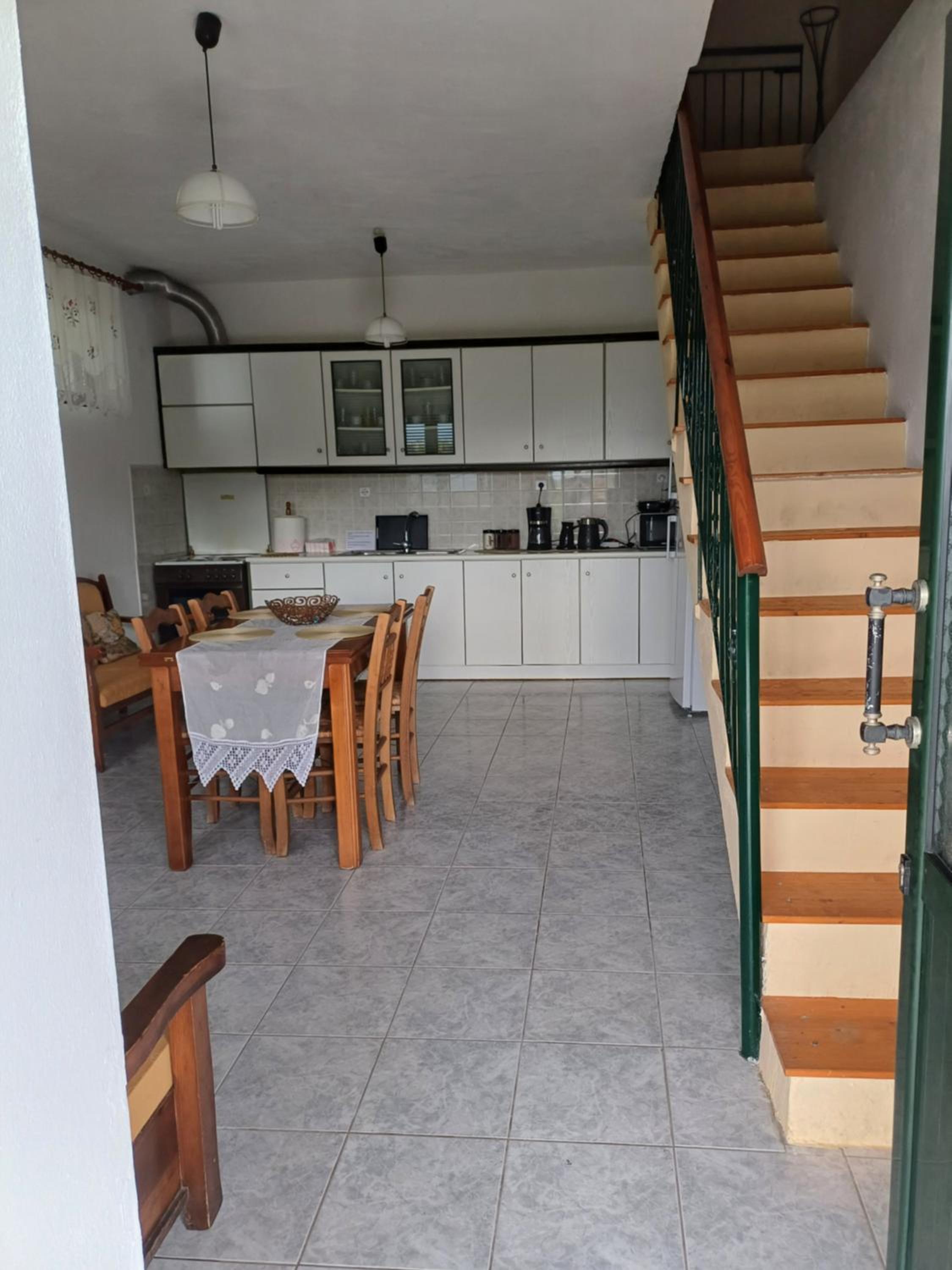 Dimitris House