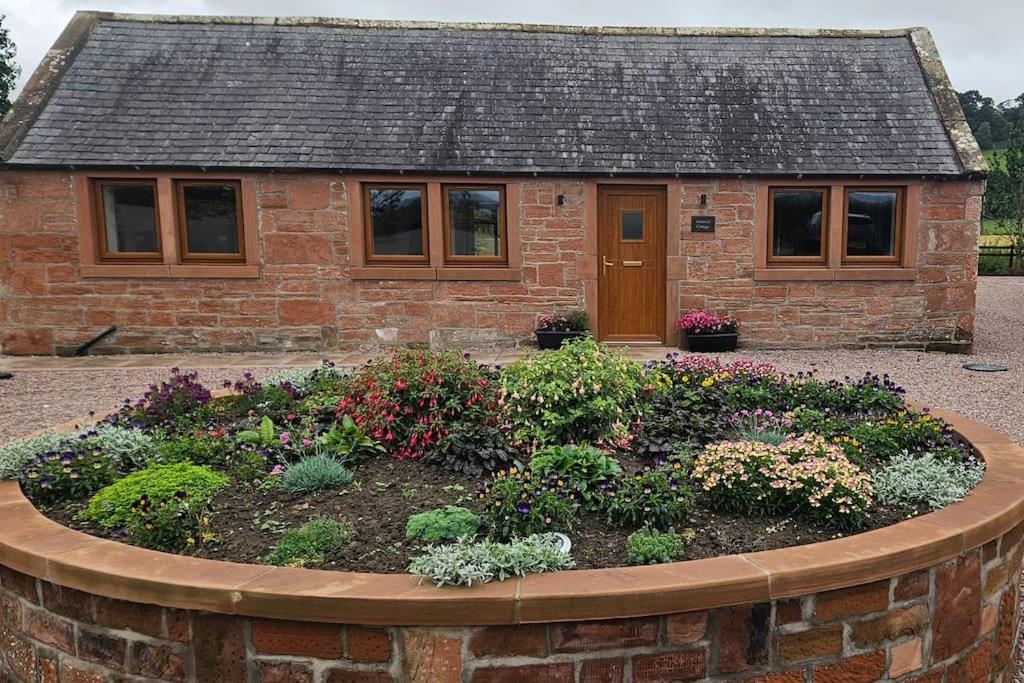 Country cottage with garden, views & games room view 4