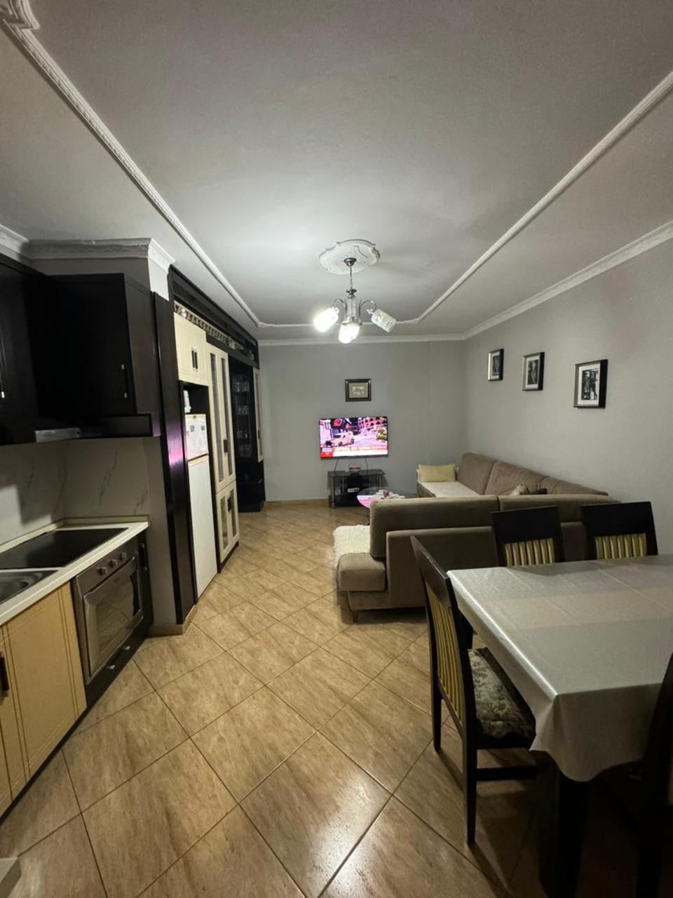 Gimi's Apartments
