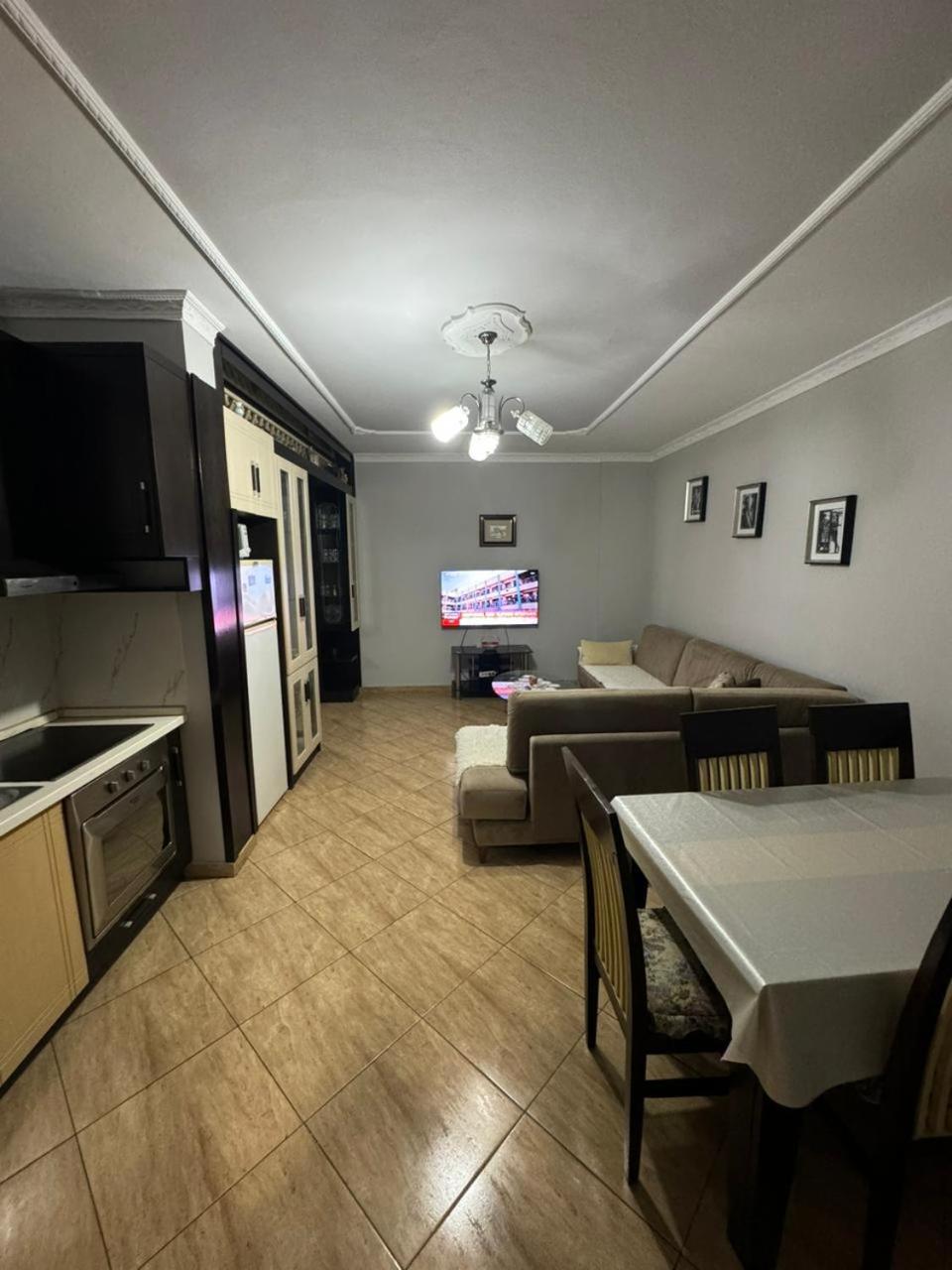 Gimi's Apartments