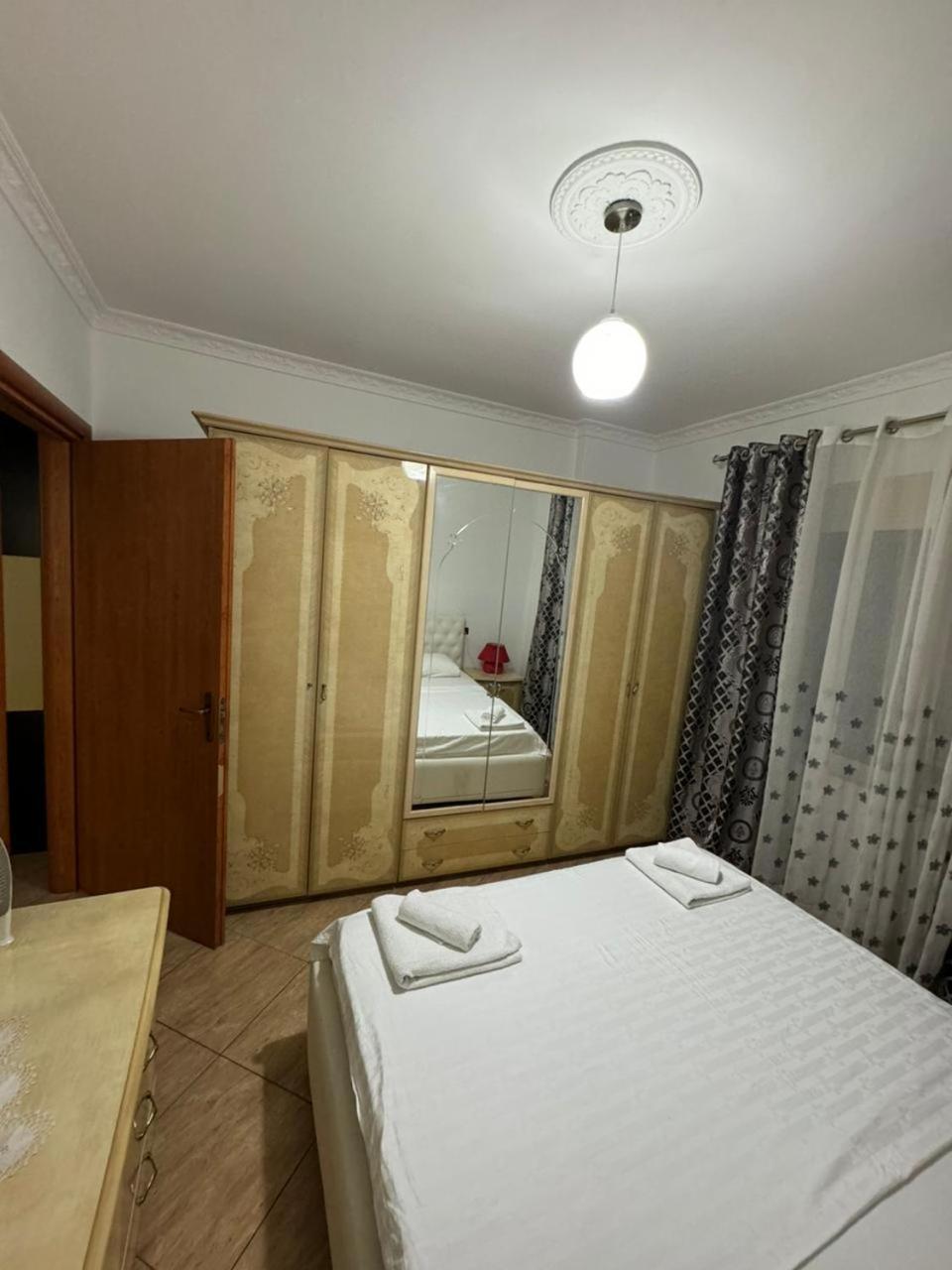 Gimi's Apartments