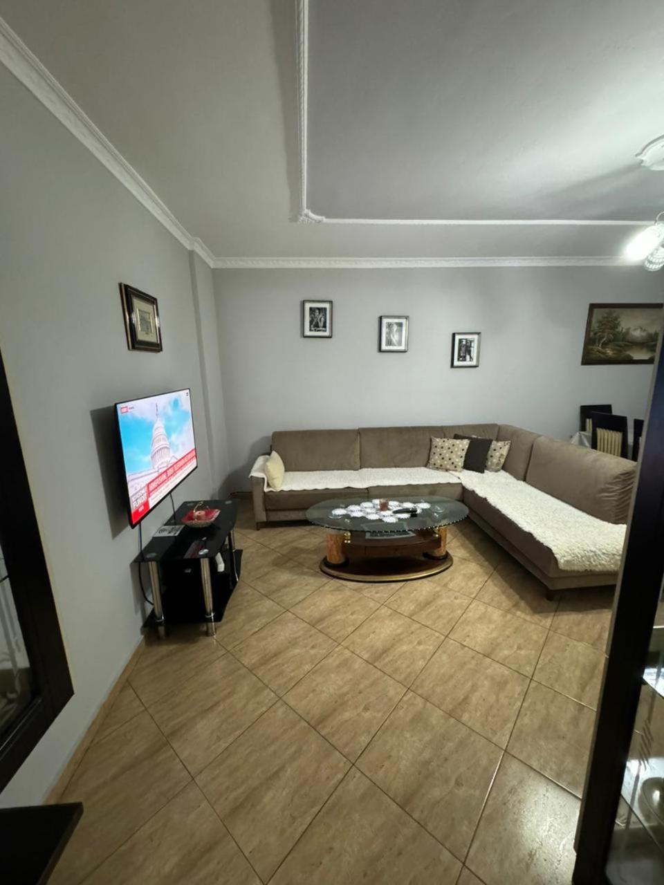 Gimi's Apartments