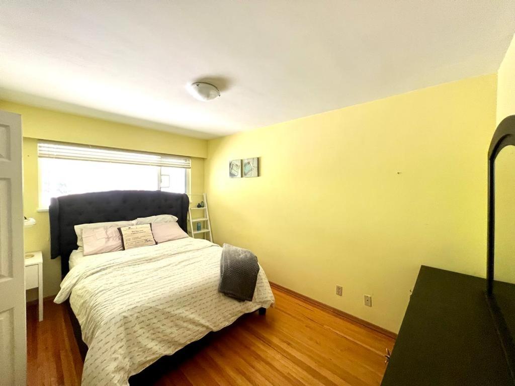Room in West Vancouver