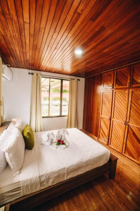 Boho Chic Fortuna, Downtown, King Bed