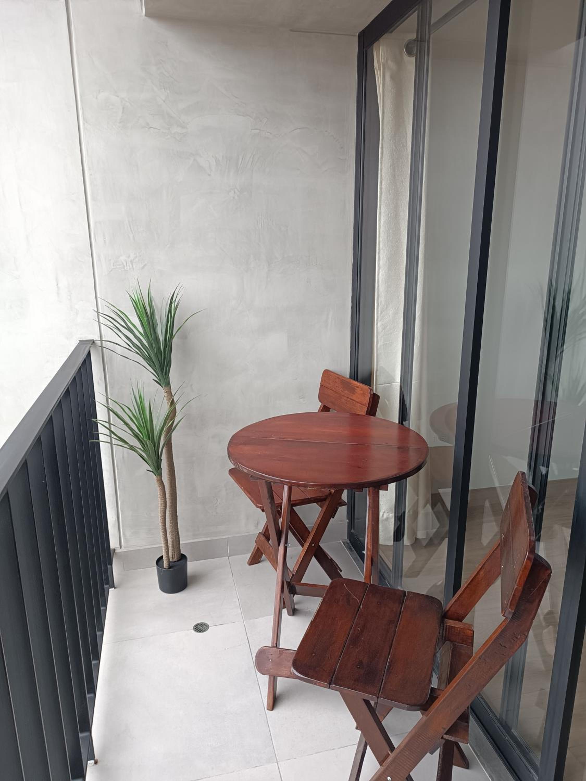 Three Bedroom Spacious Apartment view 5