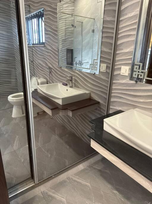 Comfort house Dha Phase 7 near Raya & AirPort 1 kanal full house view 3