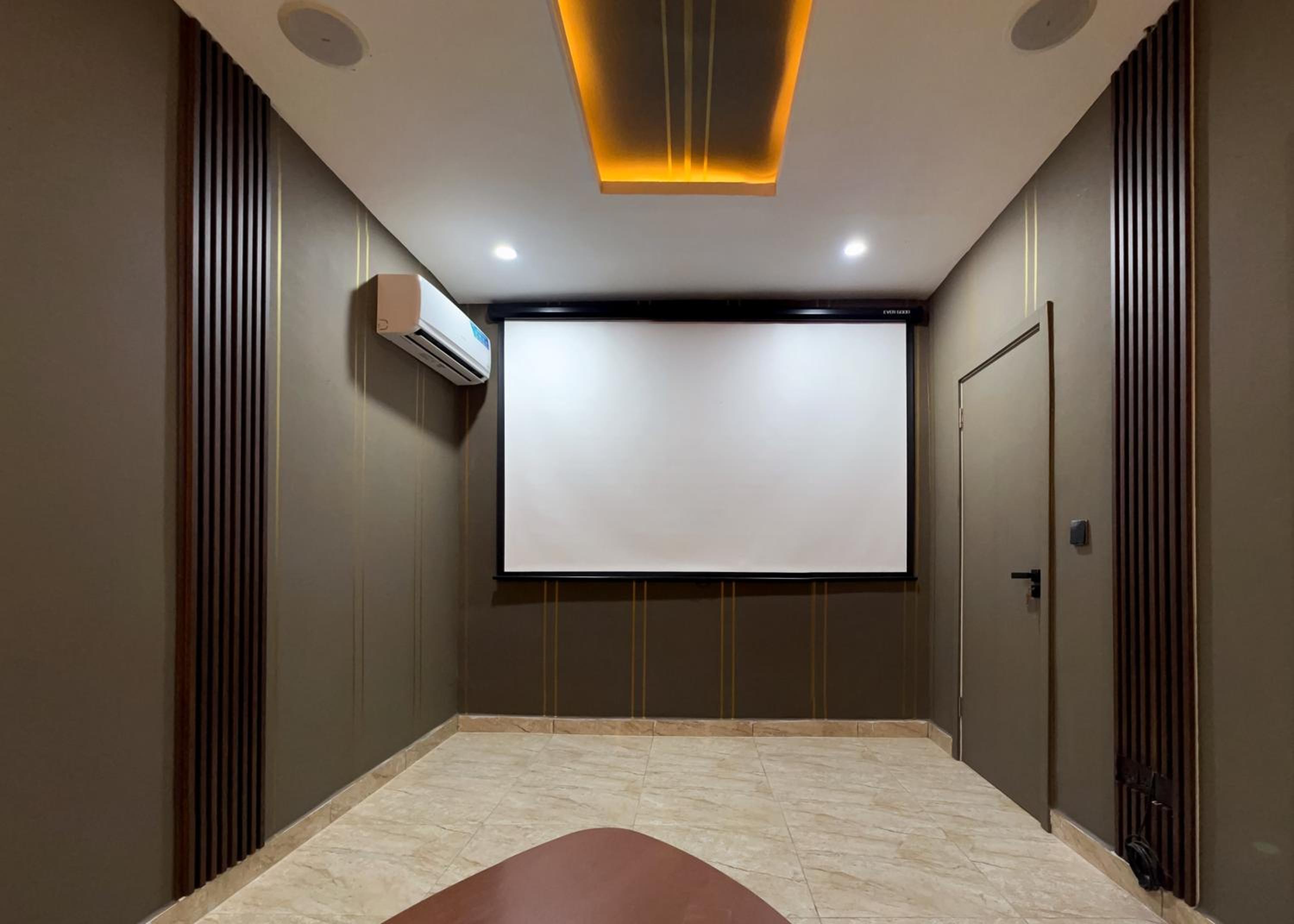 meeting & event spaces