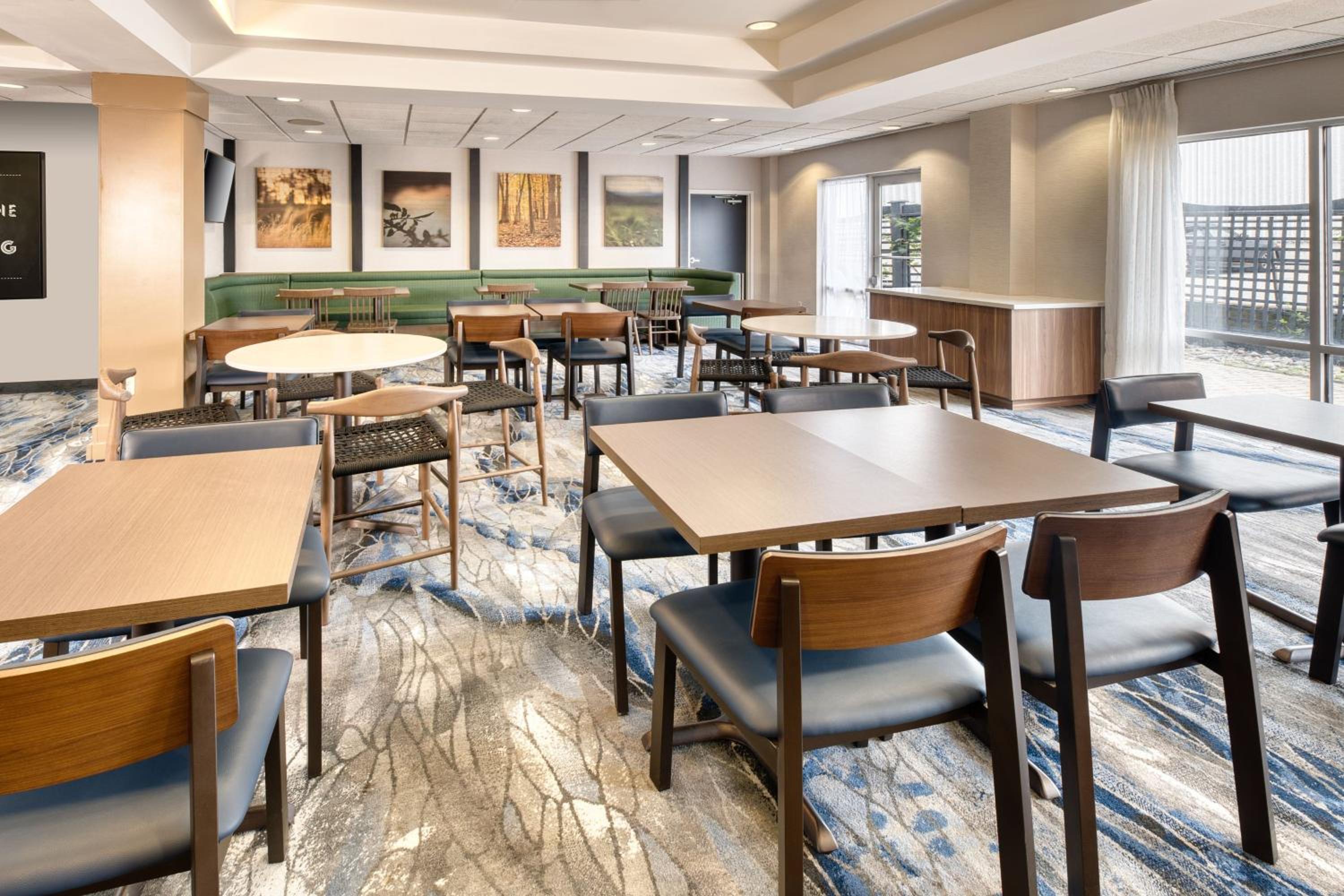 Fairfield Inn  Suites by Marriott Toronto Brampton - Property Image 8