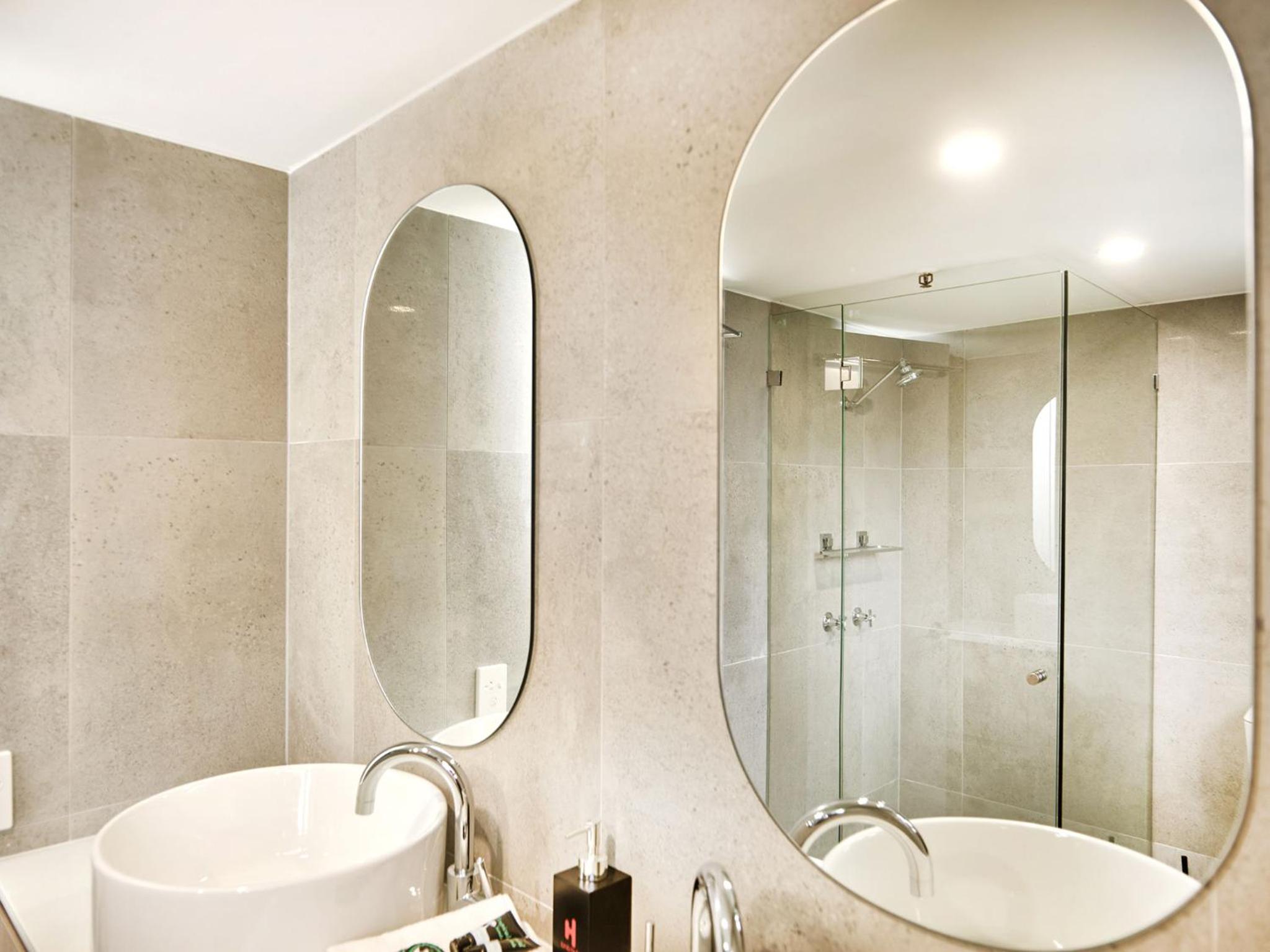 Resort Stay in Surfers Paradise Beach Apartment