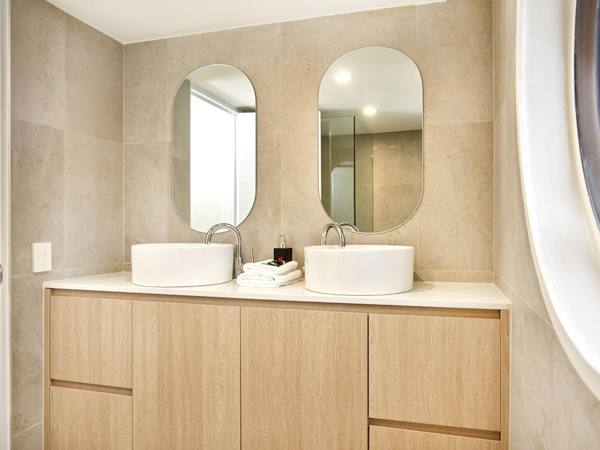 Resort Stay in Surfers Paradise Beach Apartment