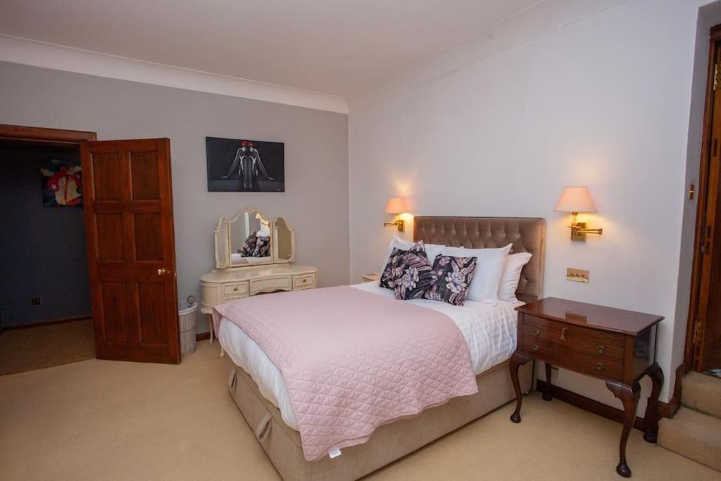 Stunning Southside Period House