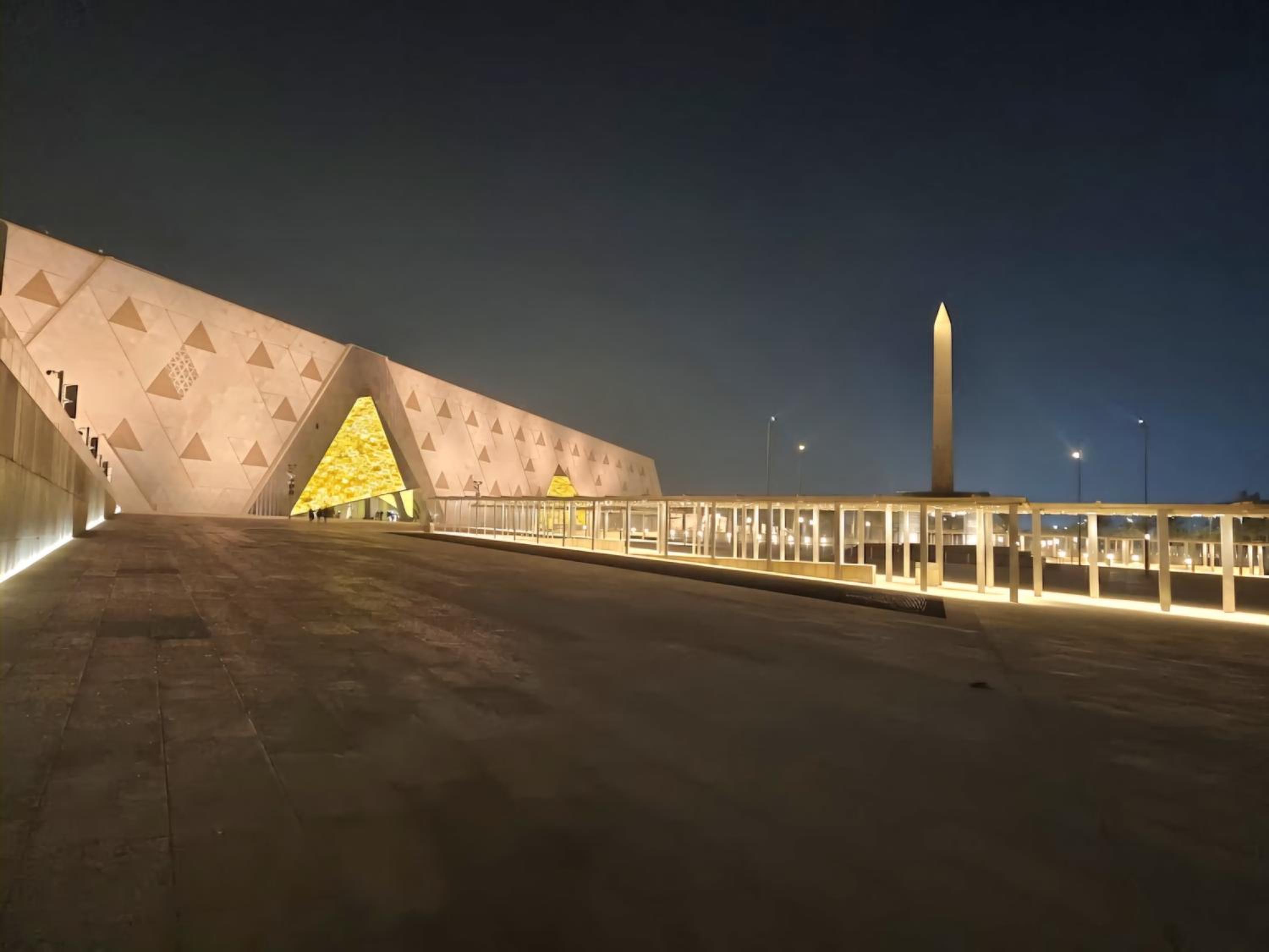 Giza Pyramids & Grand Museum Luxury Apartment
