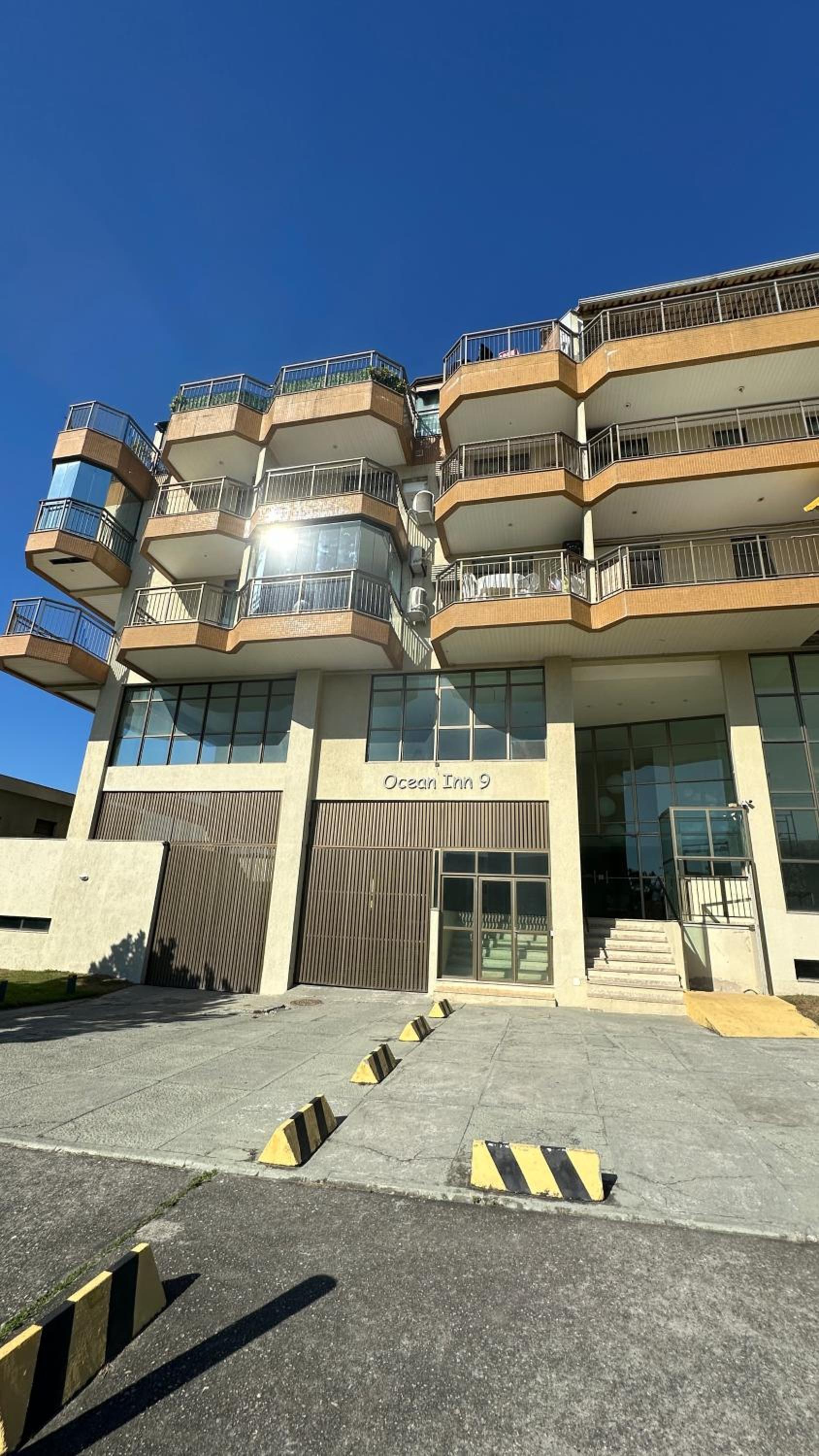 Camboinhas Loft Vista Mar, Pé na Areia, com Piscina e Churrasqueira