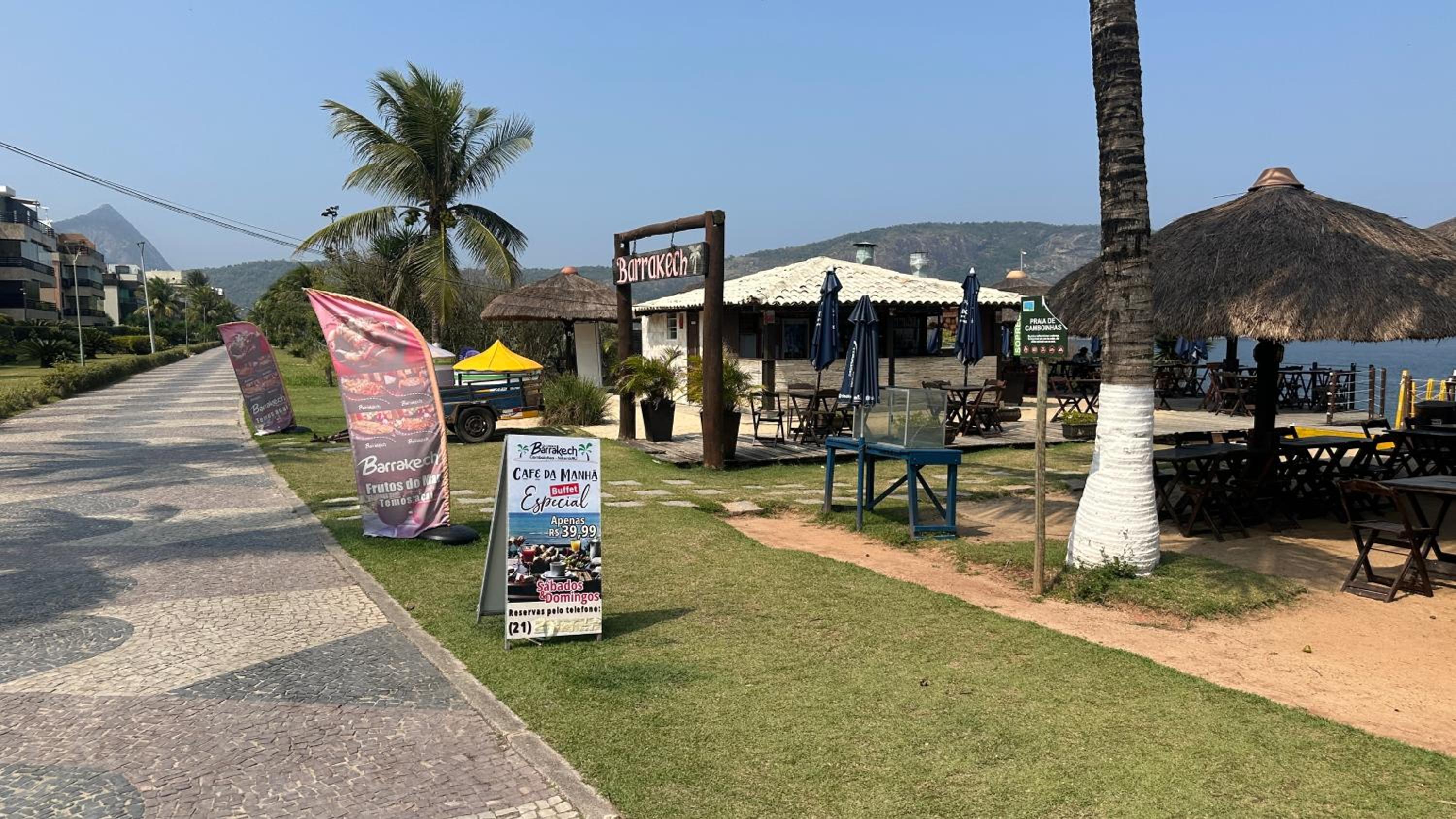 Camboinhas Loft Vista Mar, Pé na Areia, com Piscina e Churrasqueira
