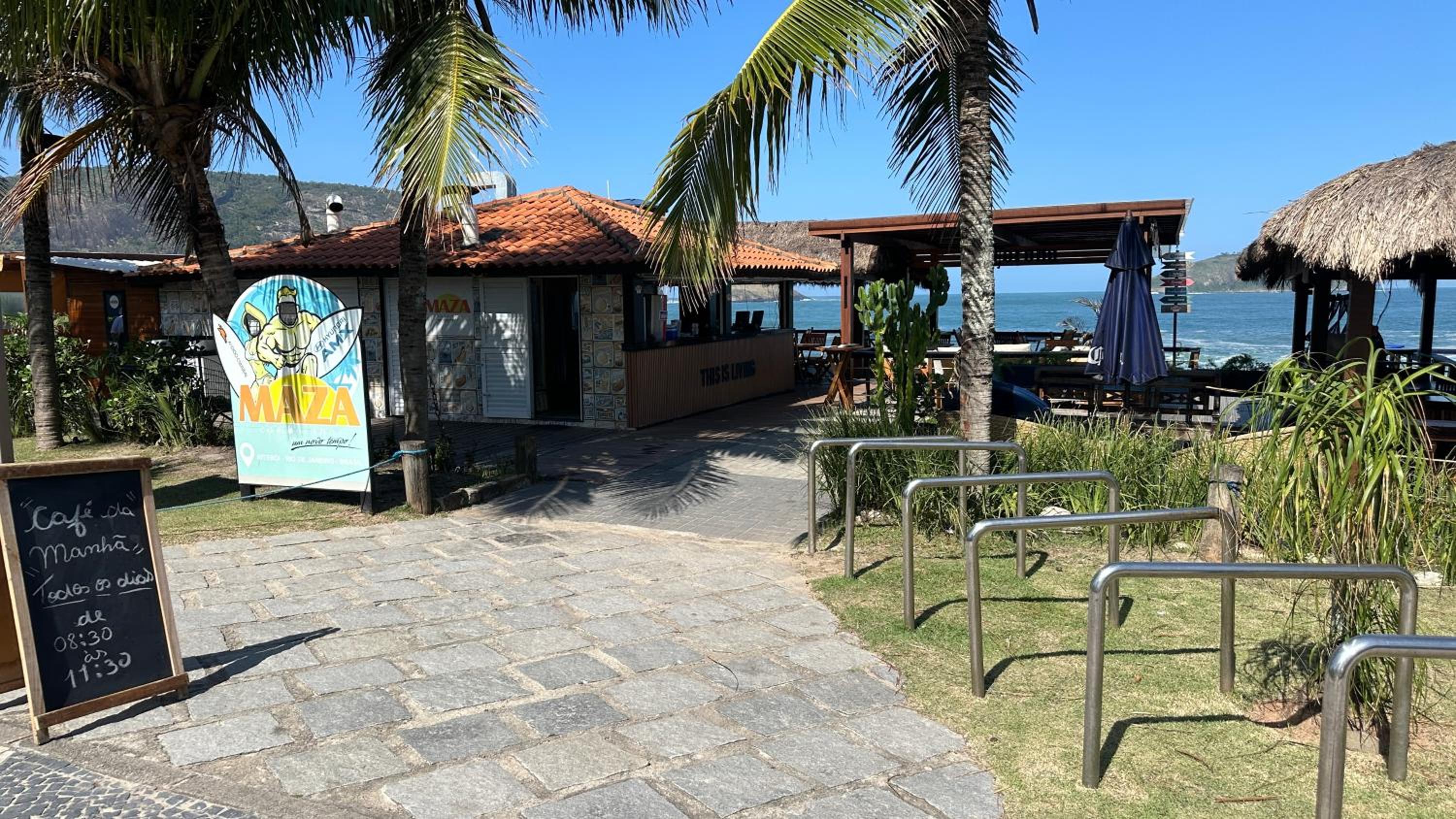 Camboinhas Loft Vista Mar, Pé na Areia, com Piscina e Churrasqueira