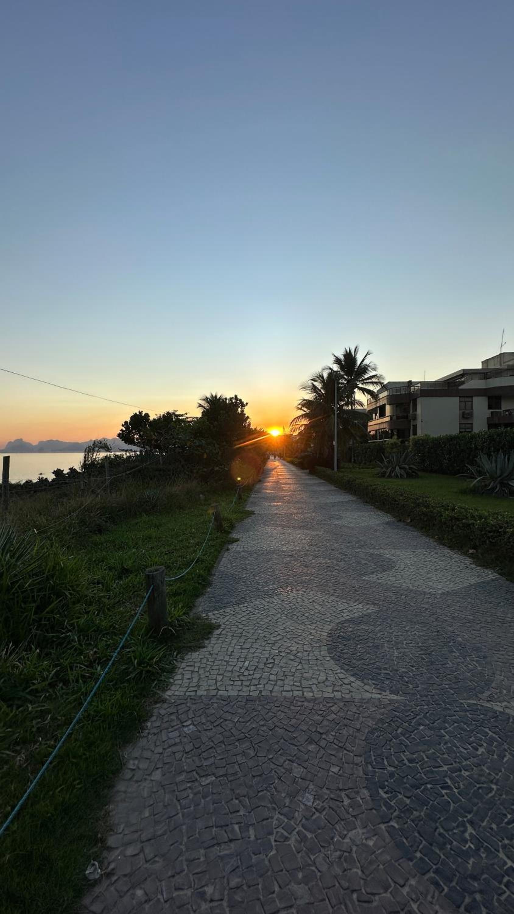 Camboinhas Loft Vista Mar, Pé na Areia, com Piscina e Churrasqueira