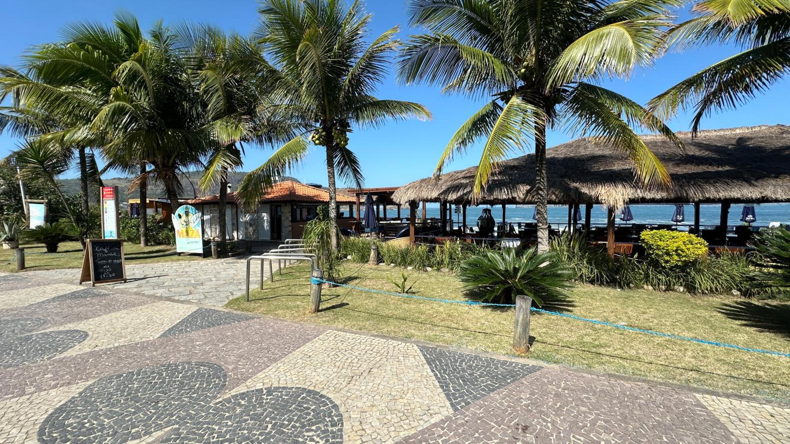 Camboinhas Loft Vista Mar, Pé na Areia, com Piscina e Churrasqueira