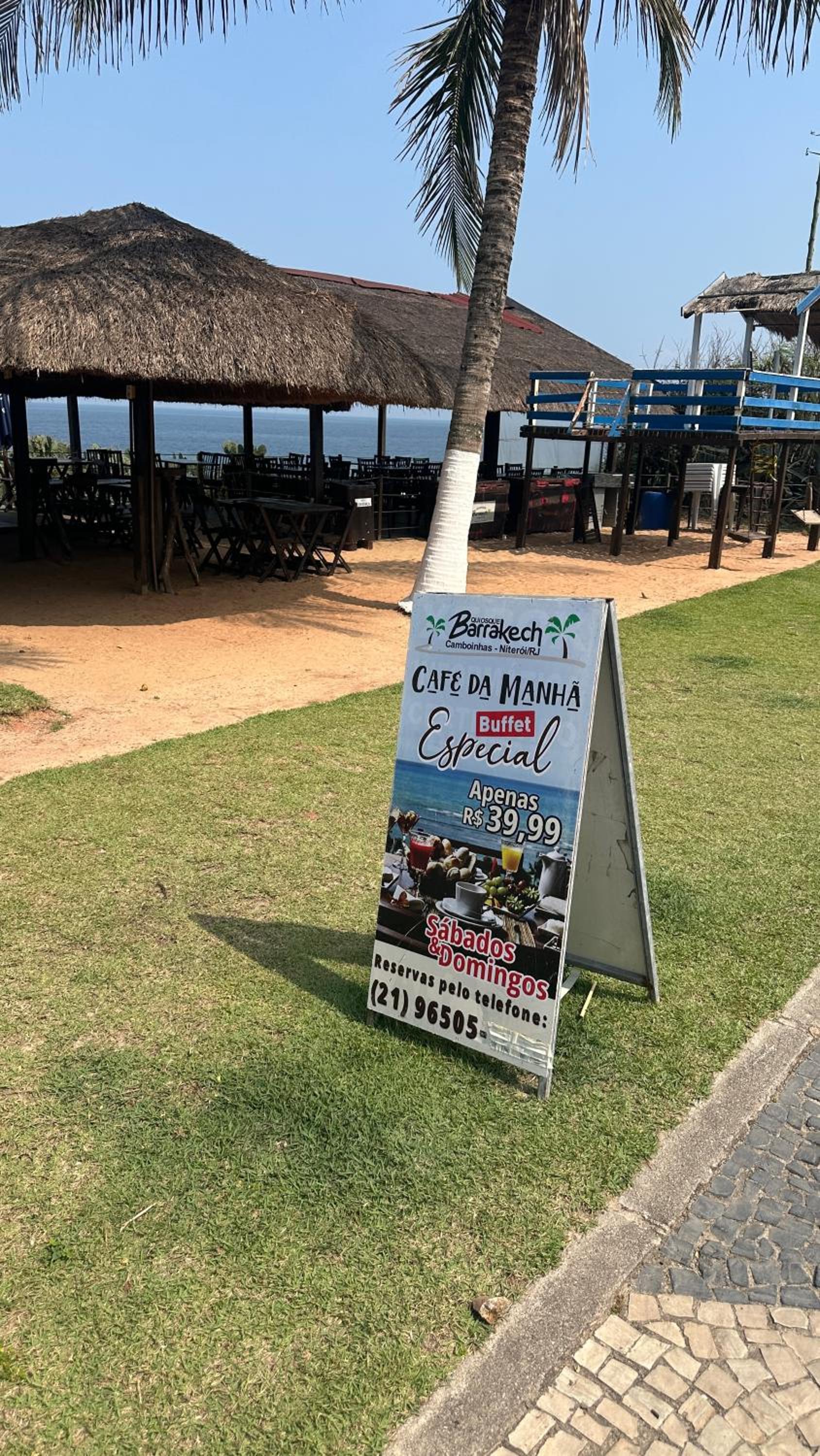 Camboinhas Loft Vista Mar, Pé na Areia, com Piscina e Churrasqueira
