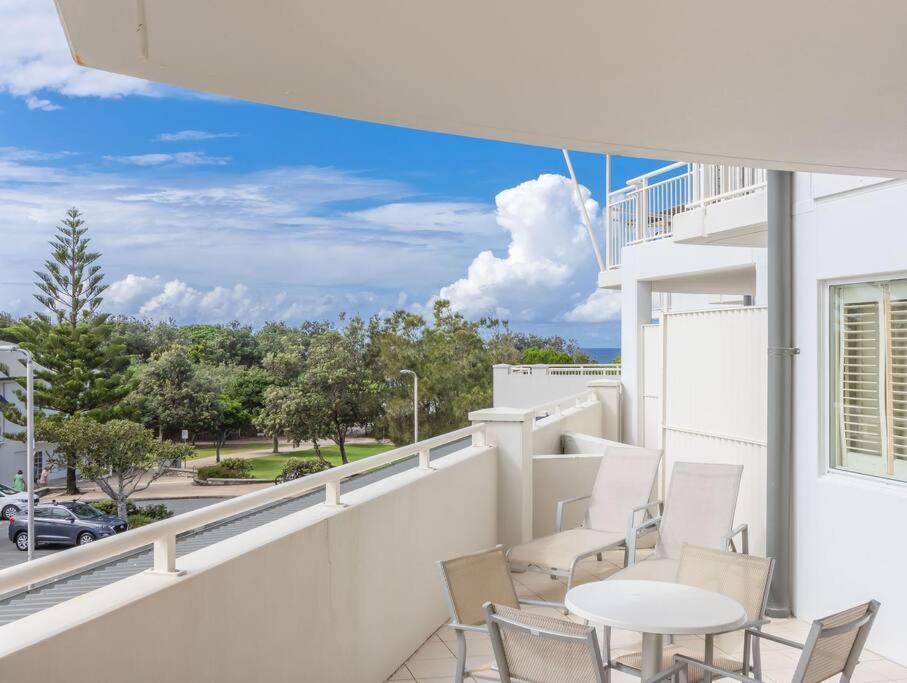 Hotel Kingscliff Salt Resort - One Bed Spa Suite 2218 - Image 1