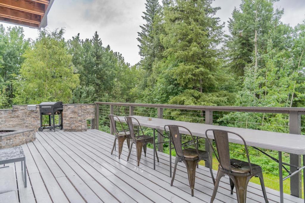 The Chetana Ridge Cabin view 4