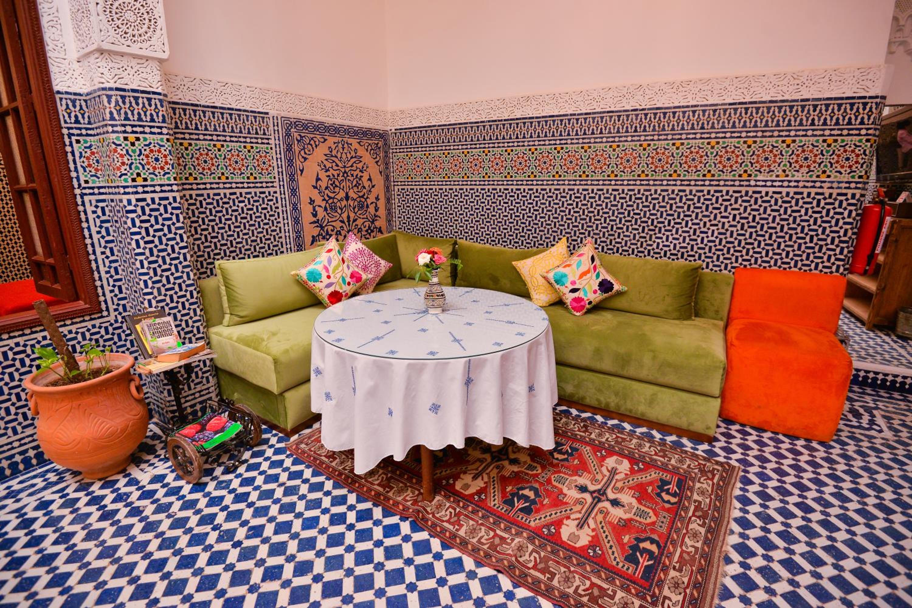 lounge