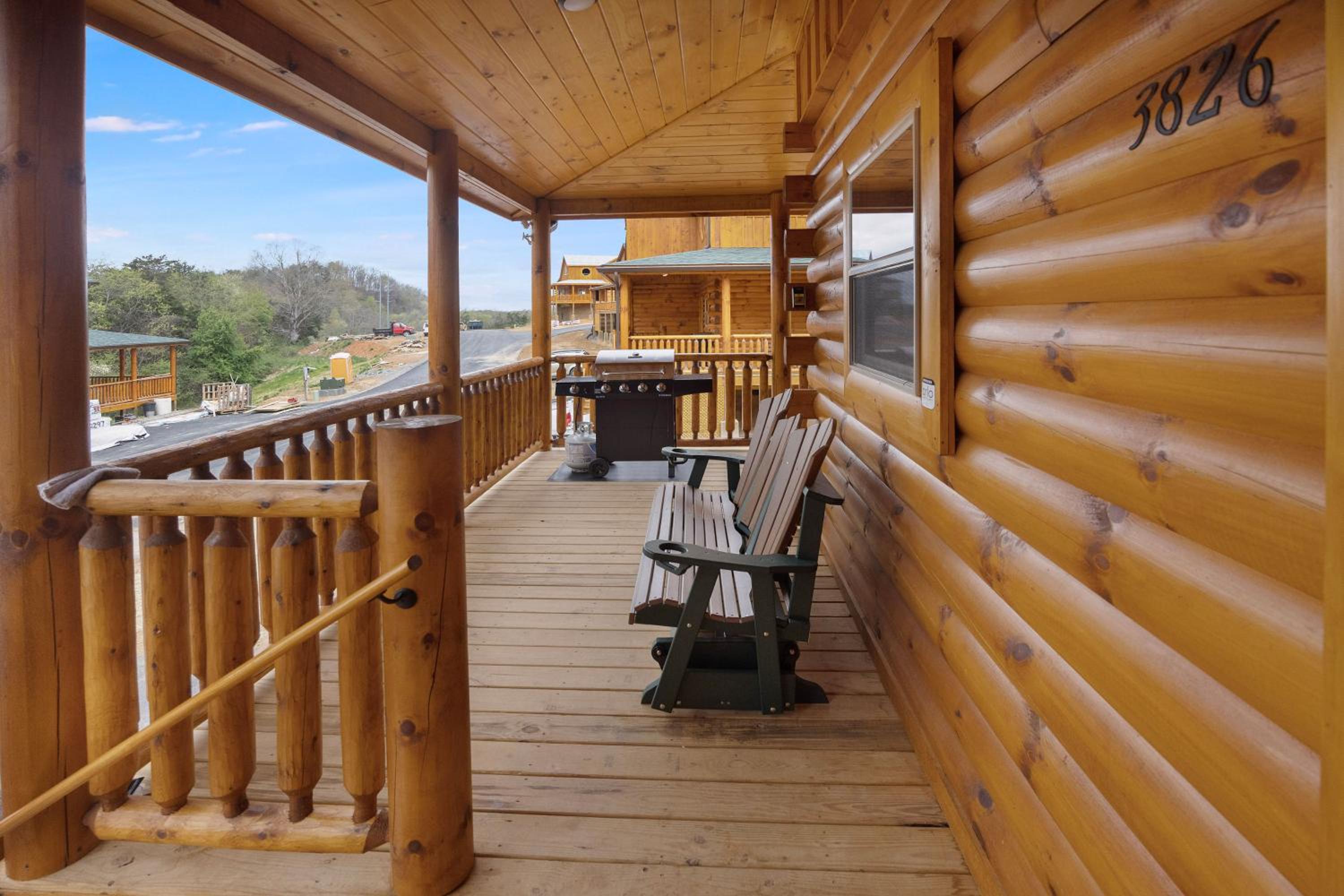 New! Indoor Pool/PS 5/Hot tub/Parkway view 4