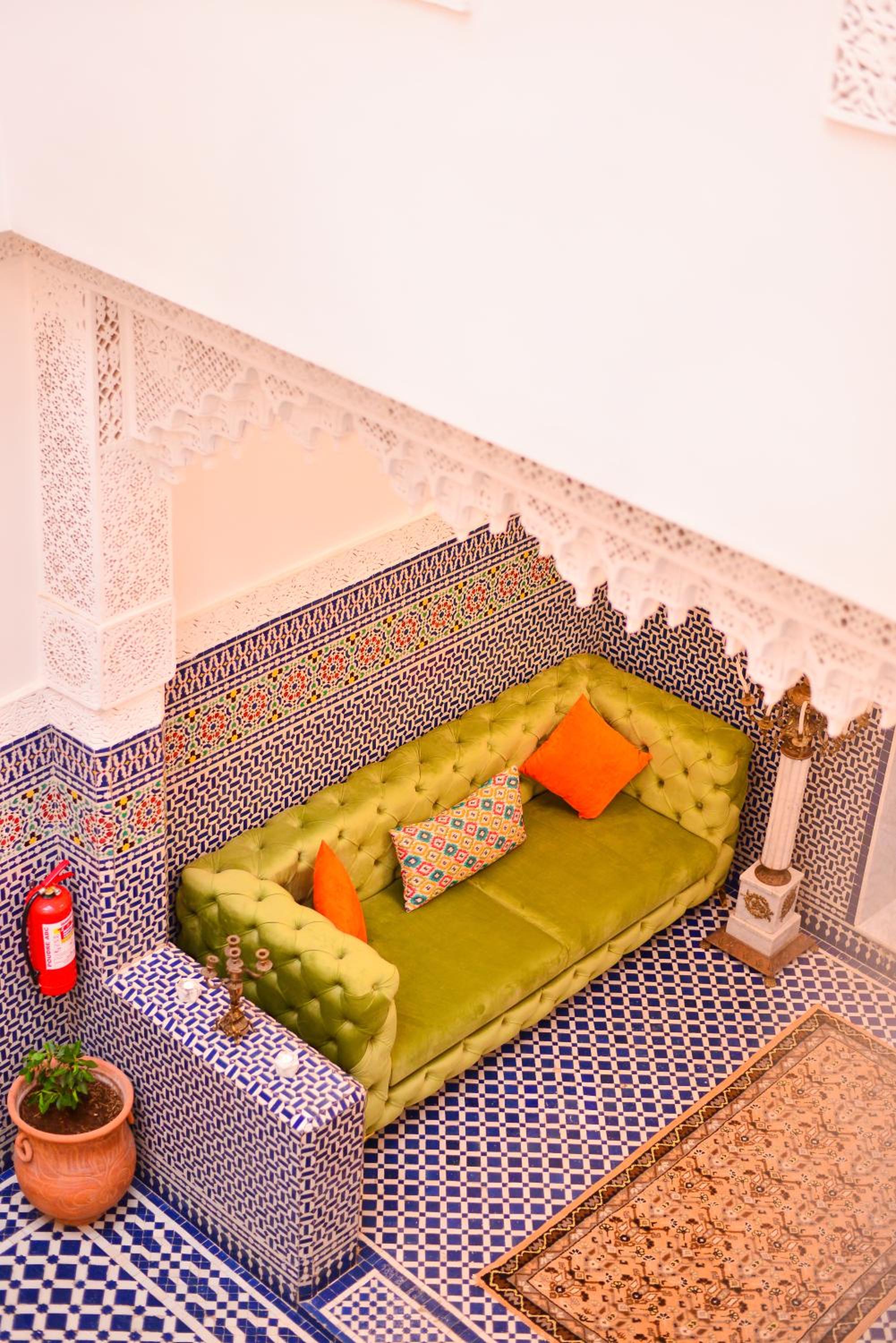 lounge
