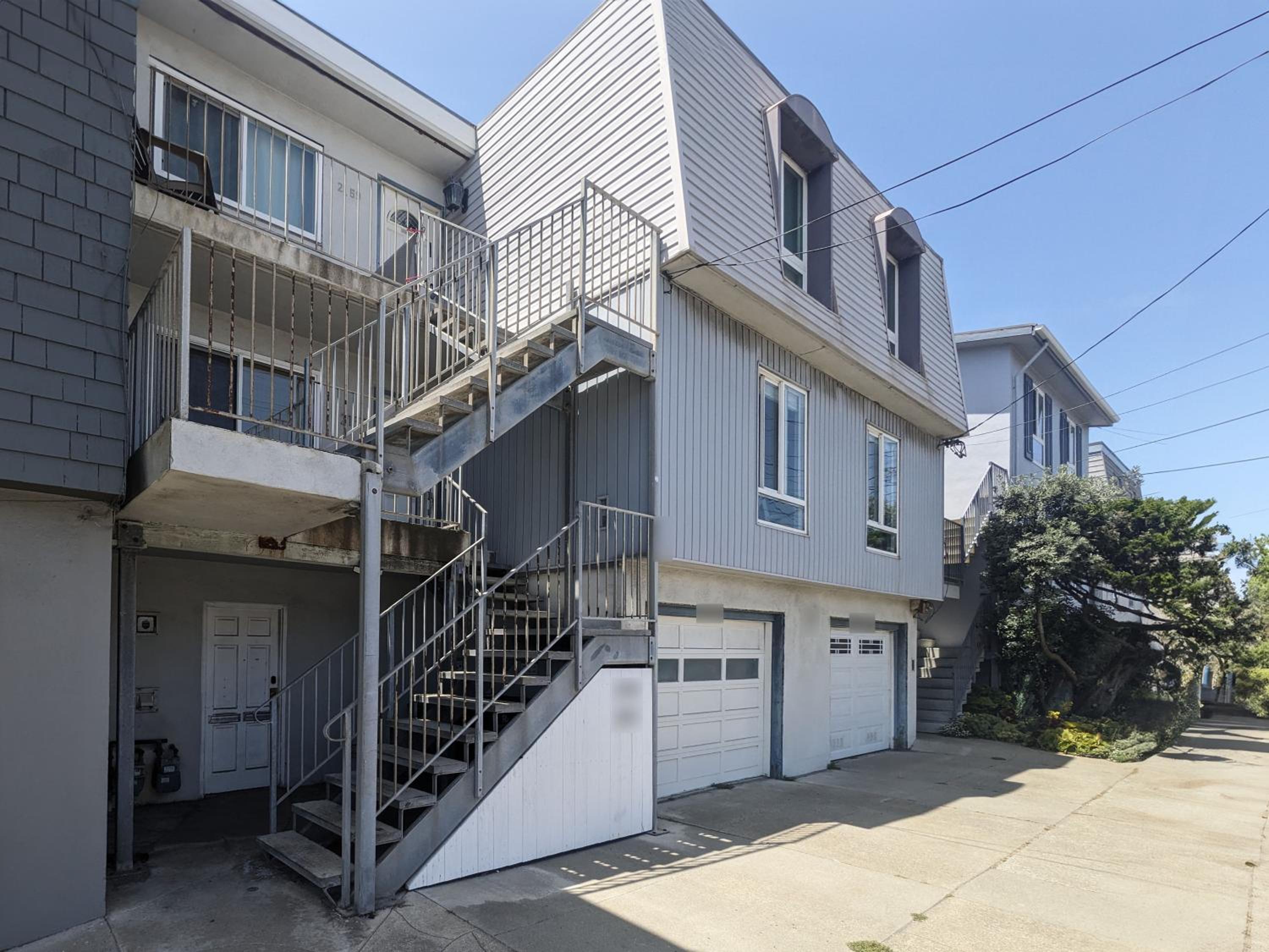 Spacious and charming 1-bedroom apartment on Ocean Beach view 2