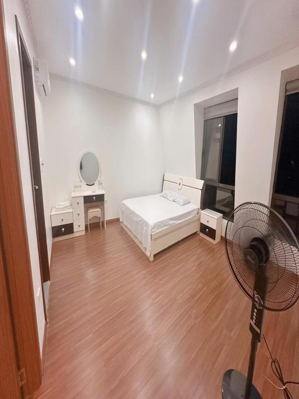 Villa 7 phòng ngủ phong cách cổ điển - đầy đủ tiện nghi - gần biển view 4
