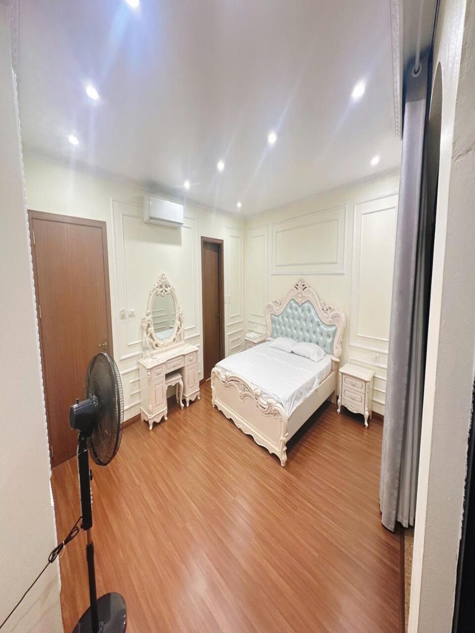 Villa 7 phòng ngủ phong cách cổ điển - đầy đủ tiện nghi - gần biển view 5