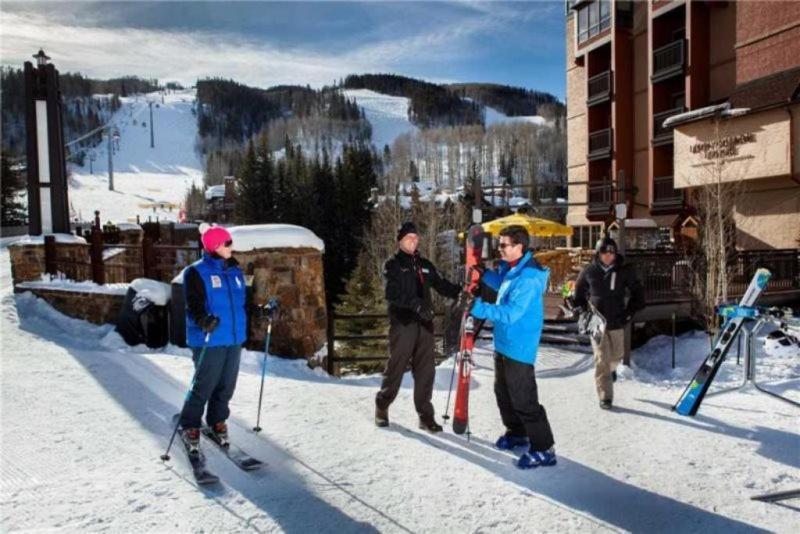 Ski In, Ski Out Studio Condo In The Heart Of Lionshead Village With Hot Tub And Pool Access