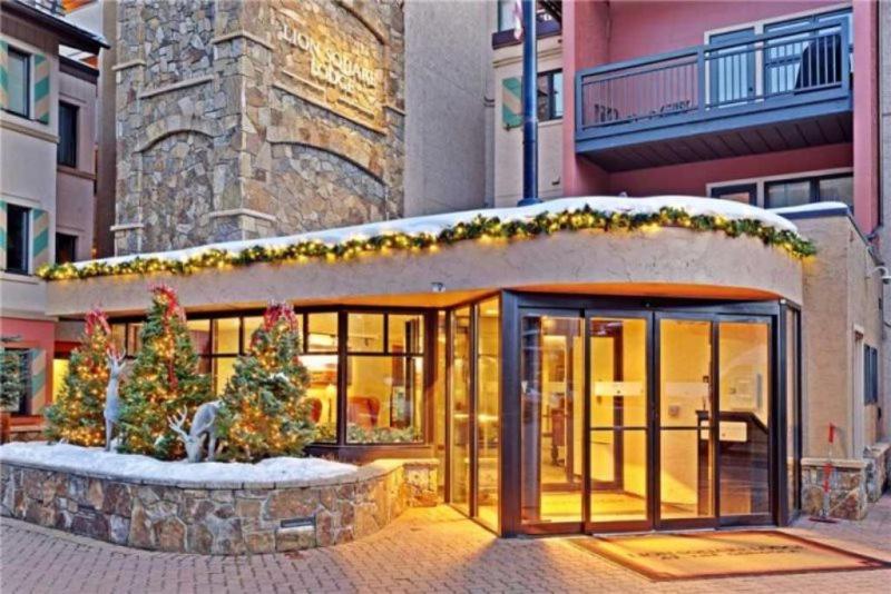 Ski In, Ski Out Studio Condo In The Heart Of Lionshead Village With Hot Tub And Pool Access
