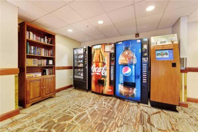 Ski In, Ski Out Studio Condo In The Heart Of Lionshead Village With Hot Tub And Pool Access