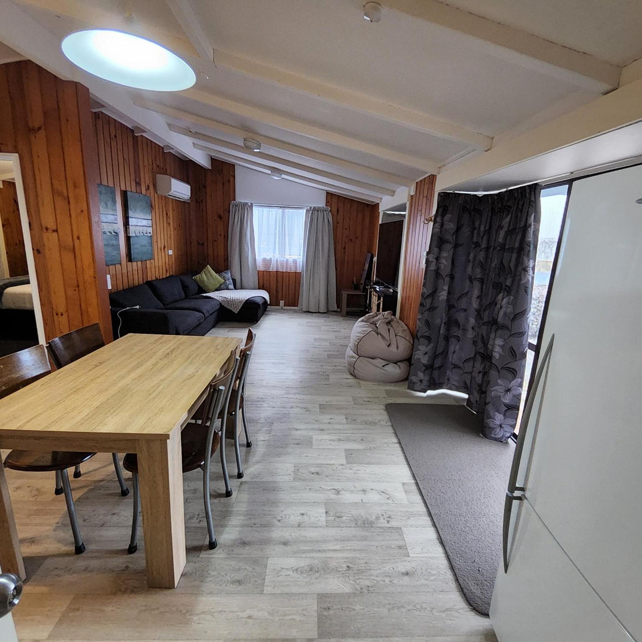 LKNZ Lodge & Cafe