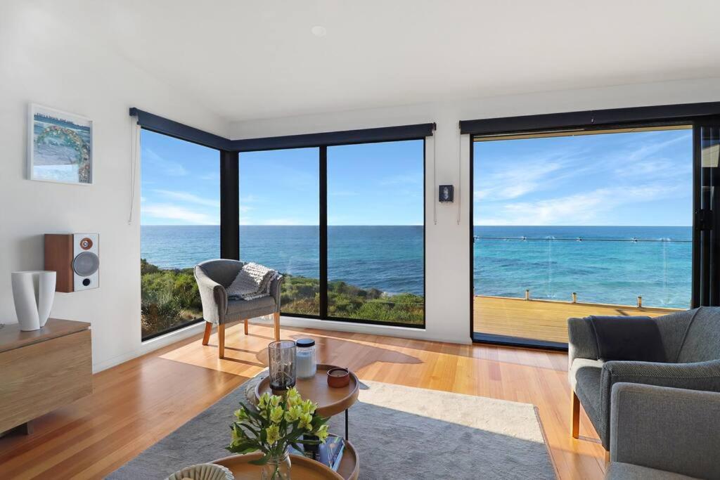 Ava - Luxe Oceanfront Beach House