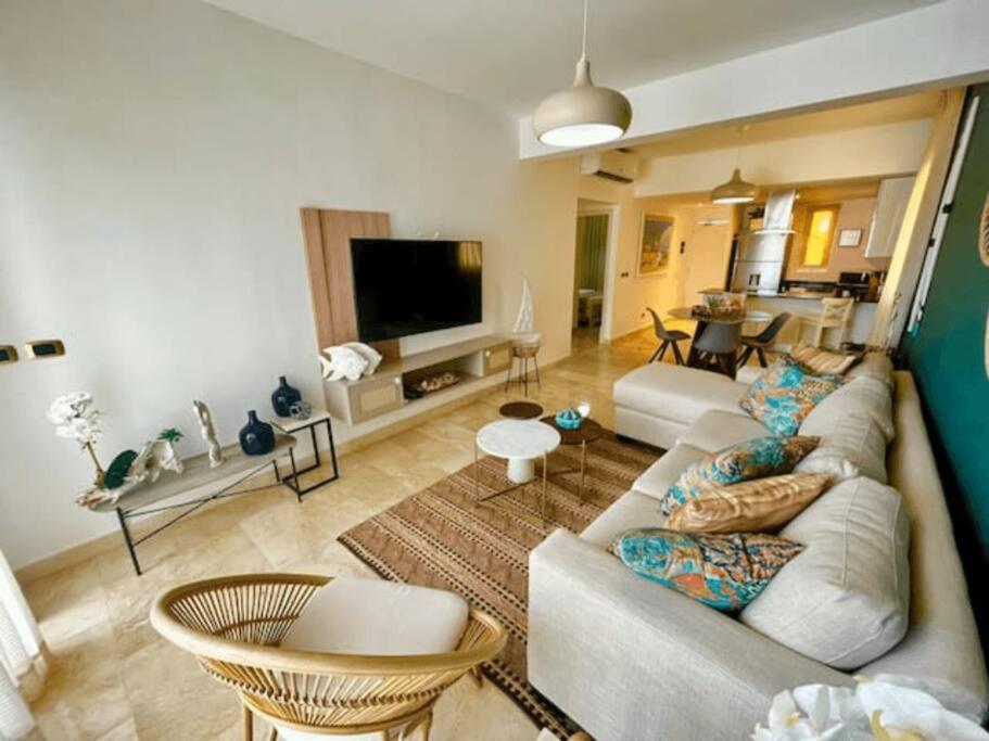 Paradise Pool Front and Beach Condo at Punta Cana view 4