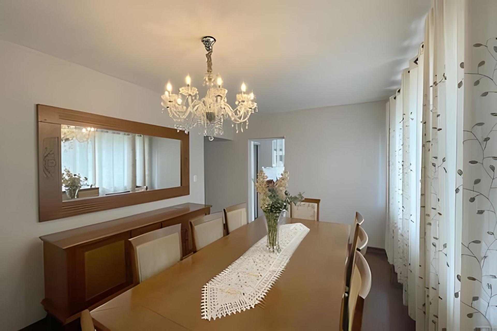 Casa Espaçosa e Tranquila - Granja Viana