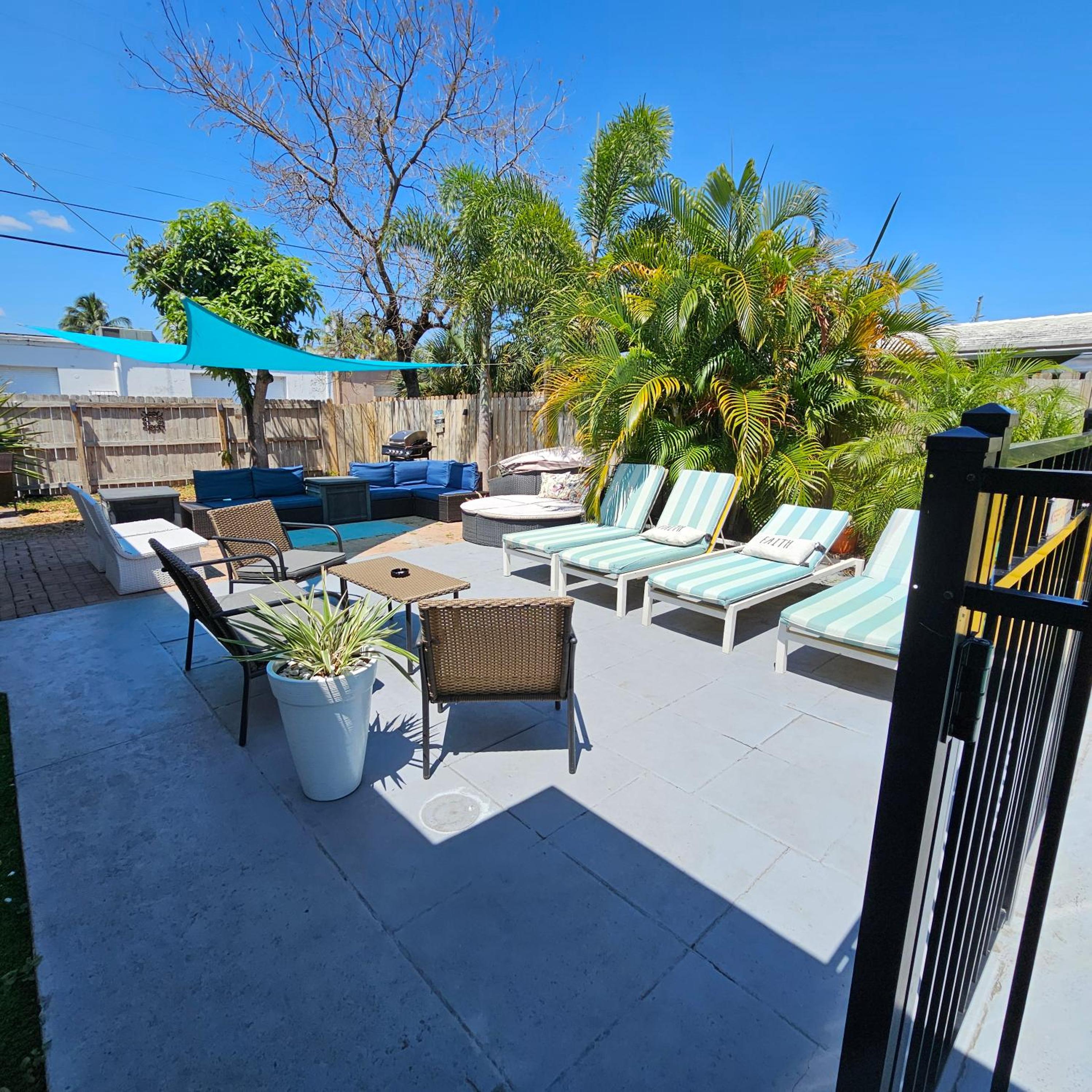 Private Home, KING Room- Pool & Patios - Near Beaches & Dining, photo 79