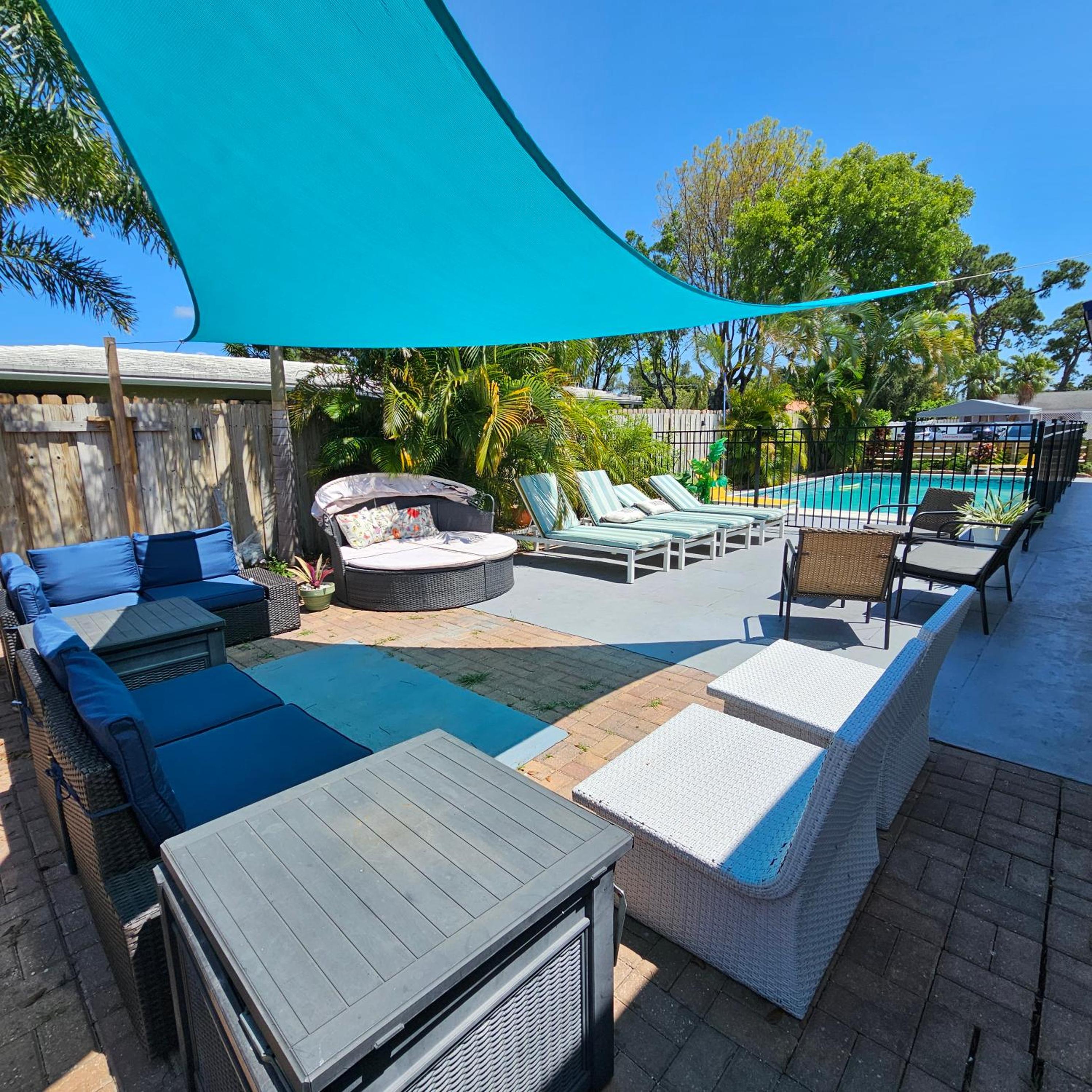 Private Home, KING Room- Pool & Patios - Near Beaches & Dining, photo 108