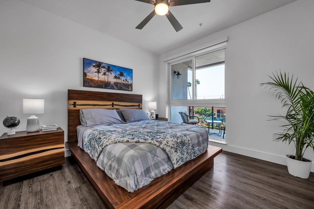 Marina Del Rey Apartment with All Amenties!