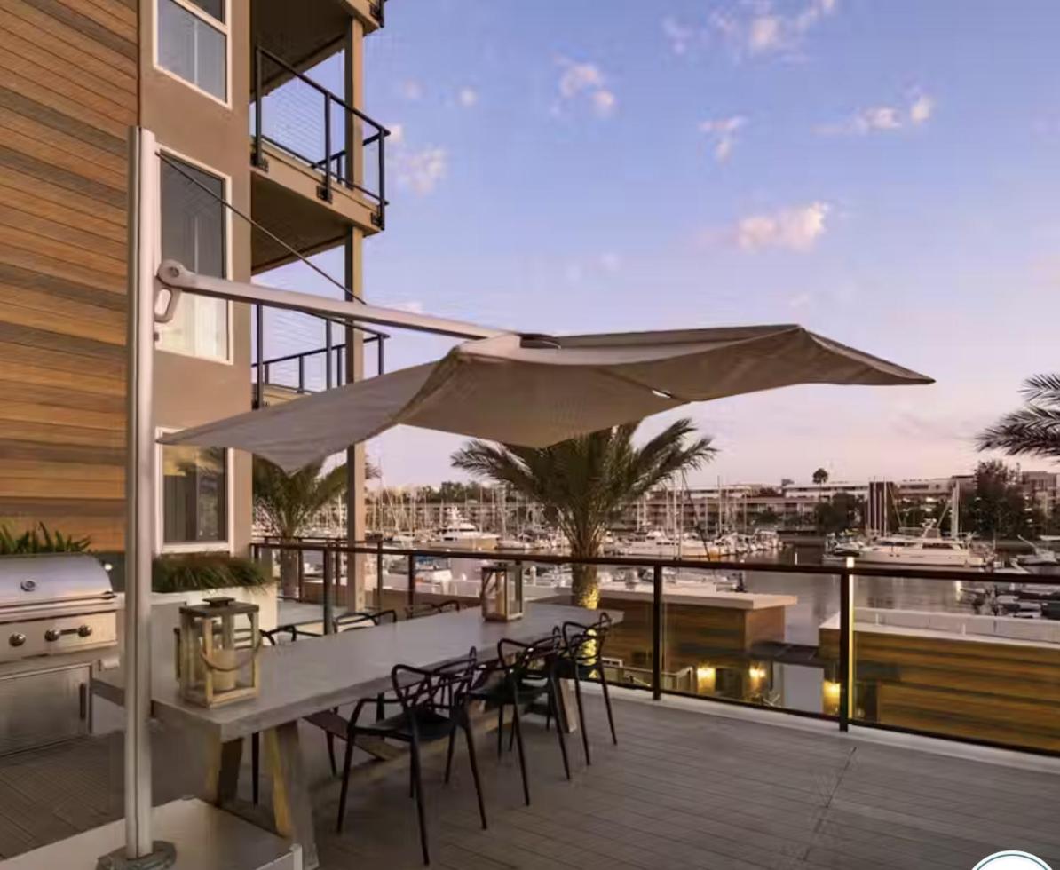 Marina Del Rey Apartment with All Amenties!