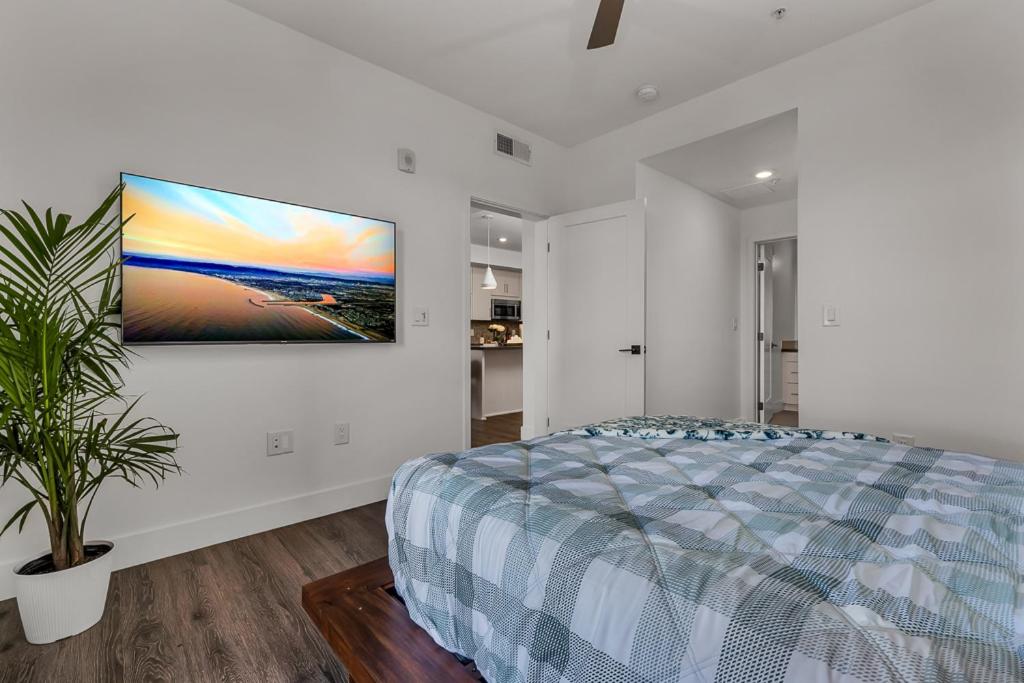 Marina Del Rey Apartment with All Amenties!